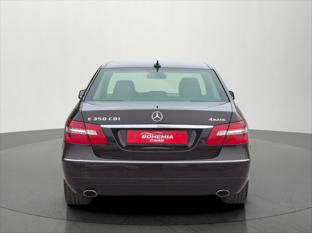 Mercedes-Benz Třídy E, 3,0 350 CDi 4Matic ČR kůže AUT - fotka 6