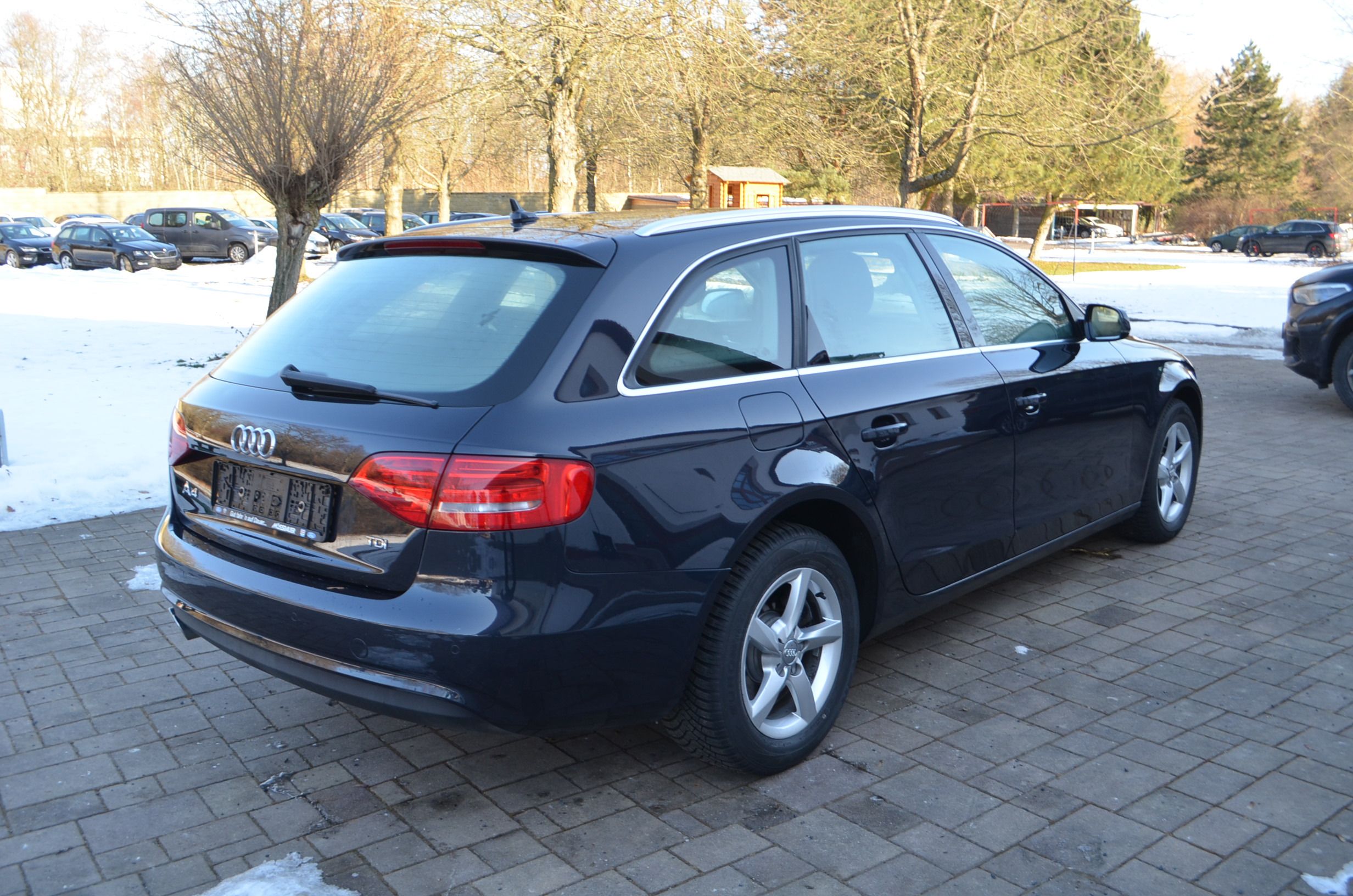 Audi A4 Avant, 2.0TDI 150 PS AUT*TOP STAV* - fotka 5