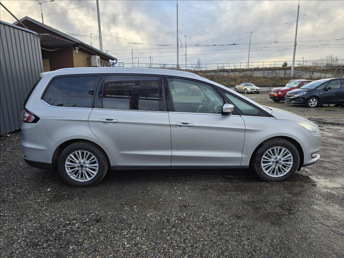 Ford Galaxy, 2,0 TDCi Titanium 7 míst - fotka 4