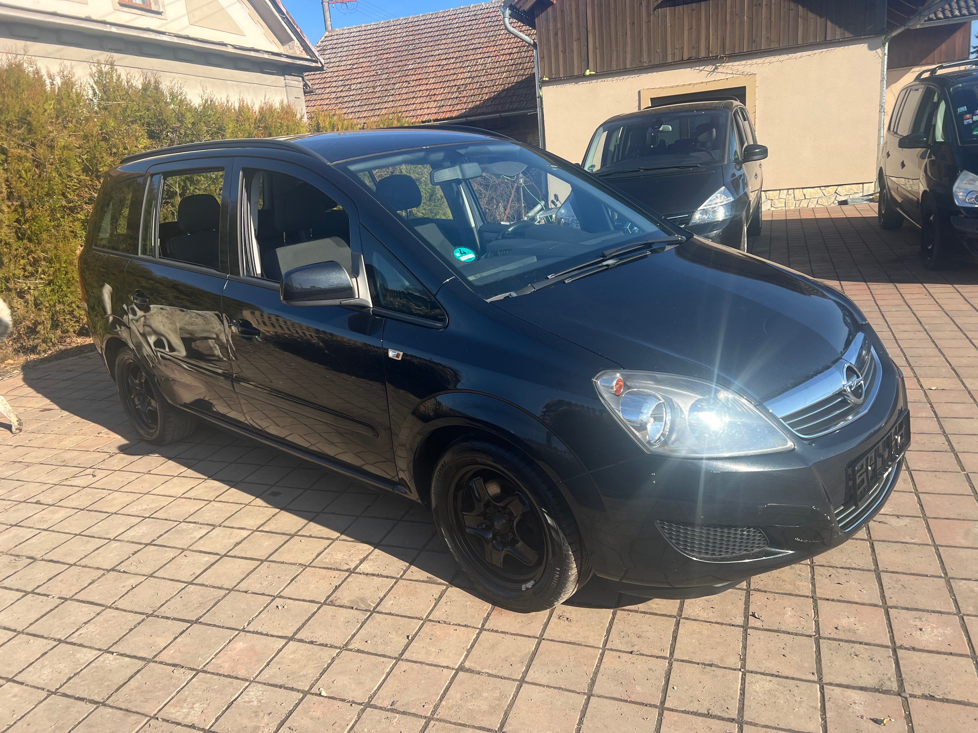 Opel Zafira - fotka 6