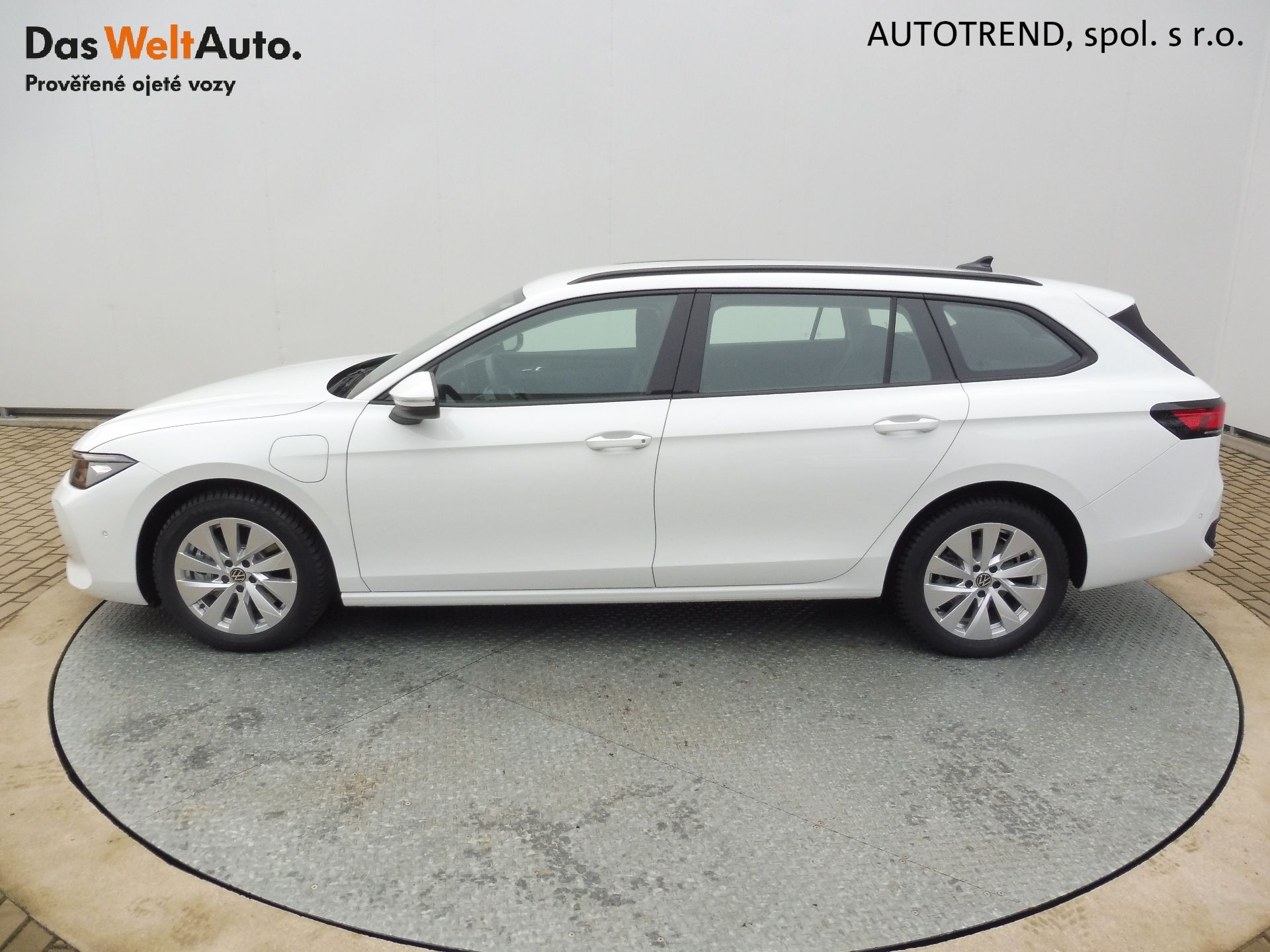 Volkswagen Passat Variant, 1,5 TSI 150kW eHybrid - fotka 3