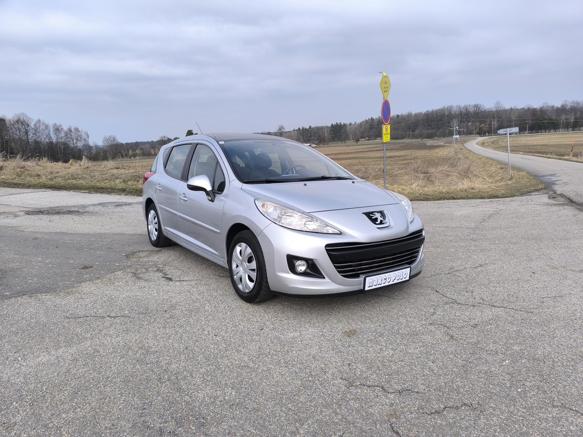 Peugeot 207, 1.4  1.MAJITEL, DOLOŽENÉ KM