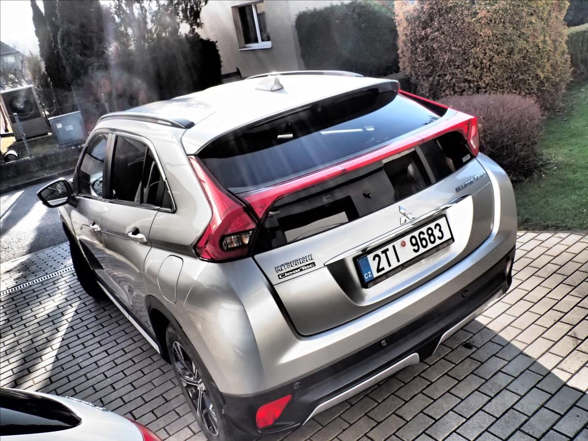 Mitsubishi Eclipse Cross, 1,5 4x4, Automat, 51000KM - fotka 5
