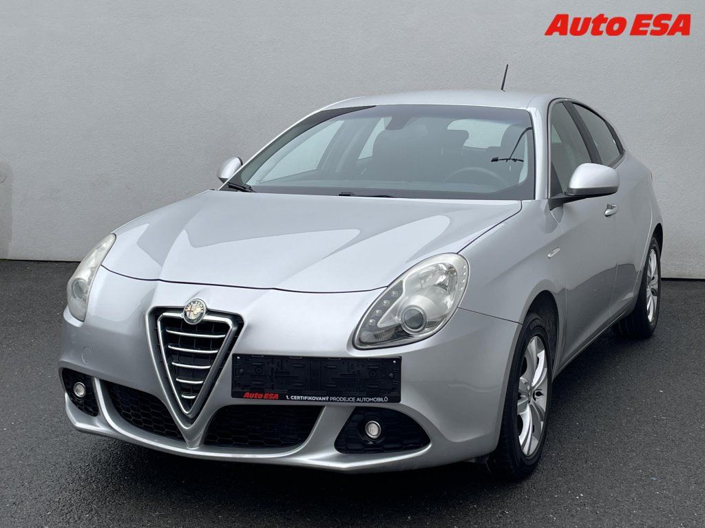Alfa Romeo Giulietta, 2.0 JTD,Distinctive,xenon - fotka 3