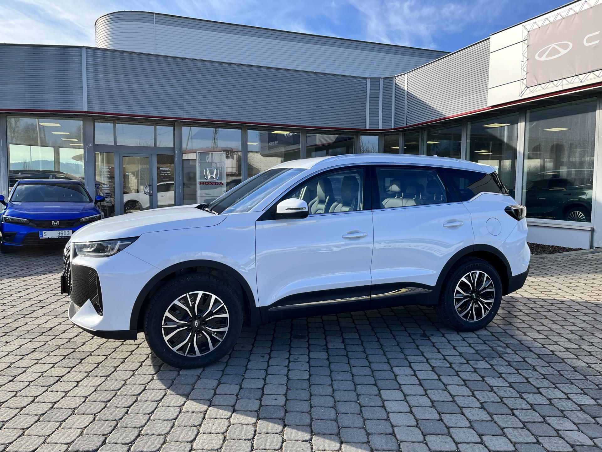 Chery Tiggo 7, 1,6 ICE LUXURY !AKCE PB! - fotka 3