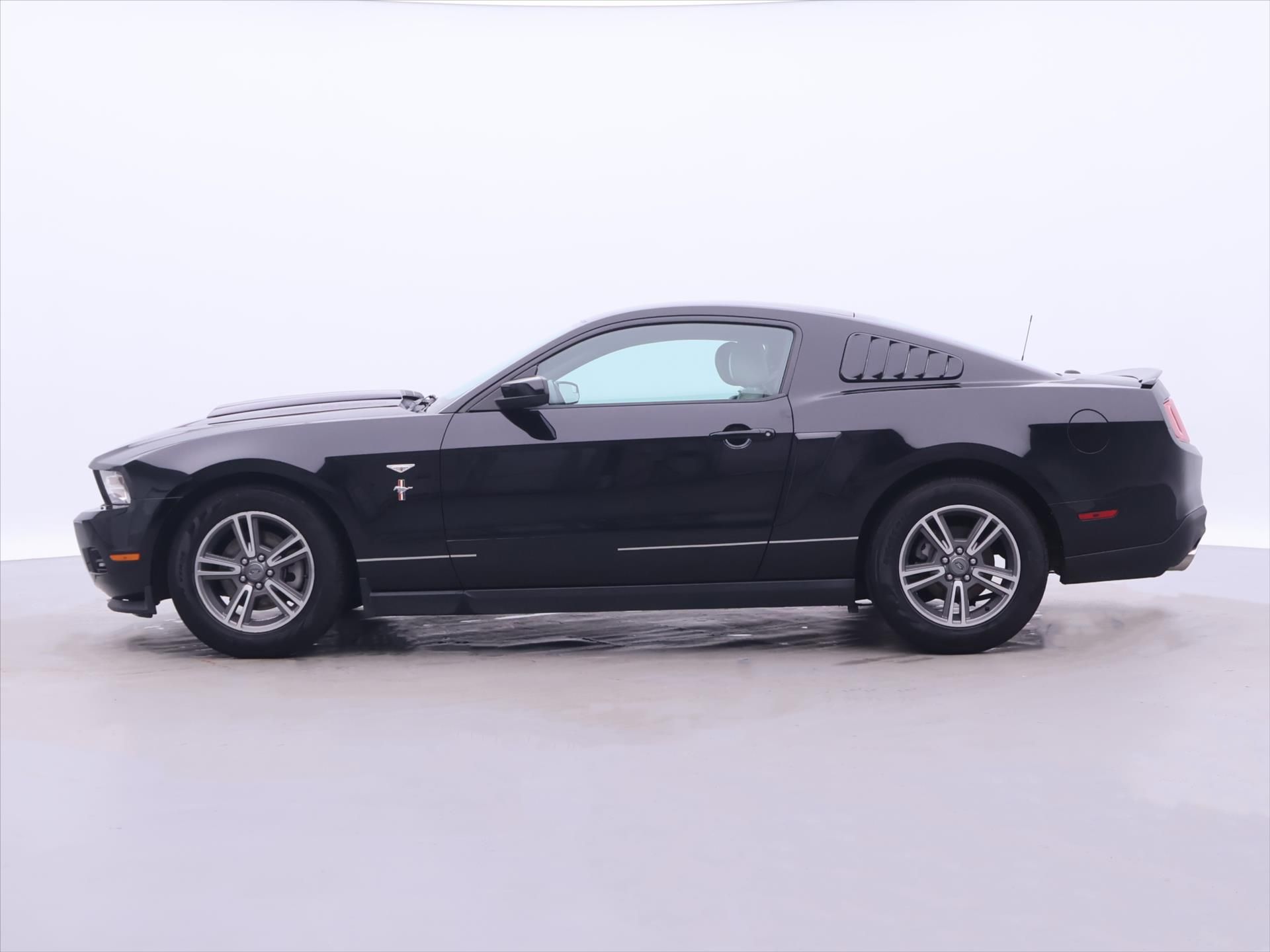 Ford Mustang, 3,7 L V6 227kW - fotka 4