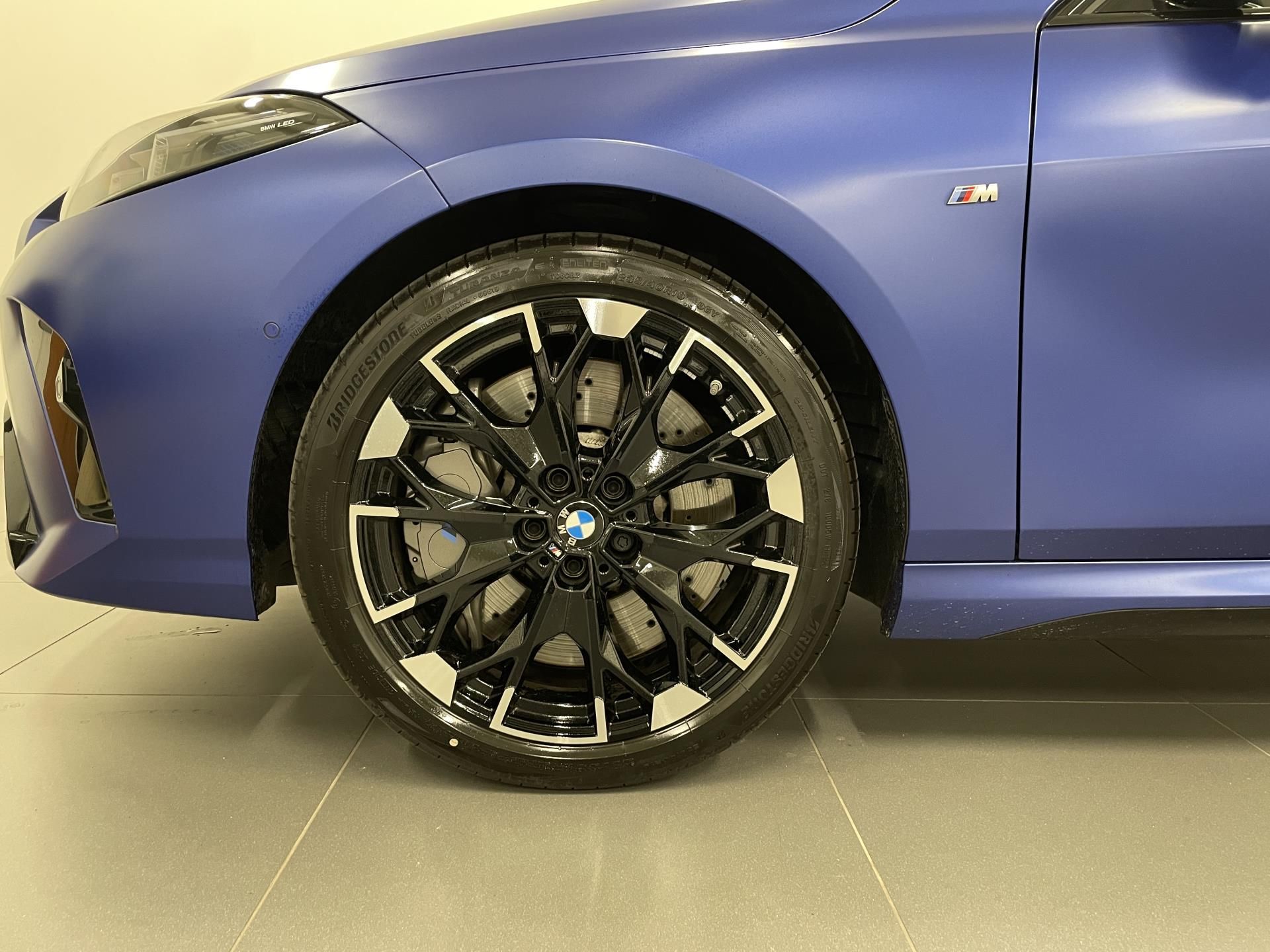 BMW Řada 1, M135i xDrive M PRO Harman - fotka 4