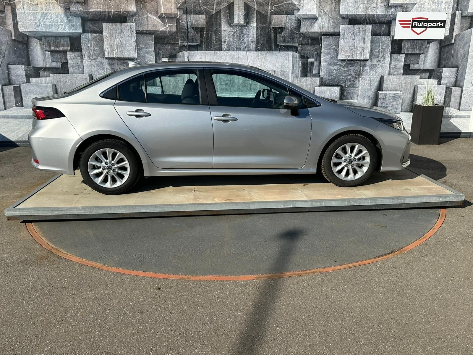 Toyota Corolla, 1.5VVTi,92KW,VYHŘ.SEDADLA,TEMP - fotka 5