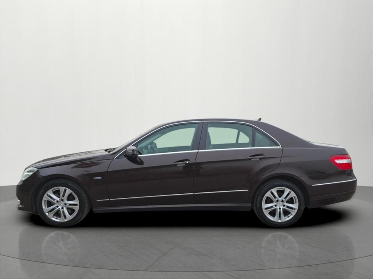 Mercedes-Benz Třídy E, 3,0 350 CDi 4Matic ČR kůže AUT - fotka 4
