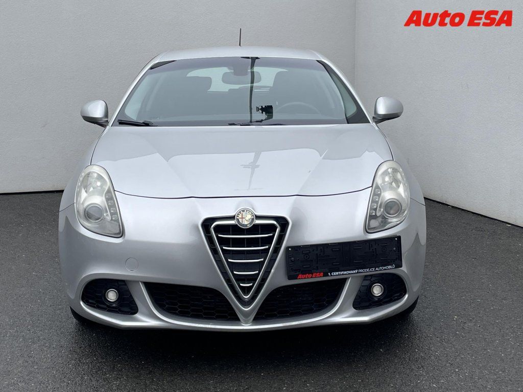 Alfa Romeo Giulietta, 2.0 JTD,Distinctive,xenon - fotka 2