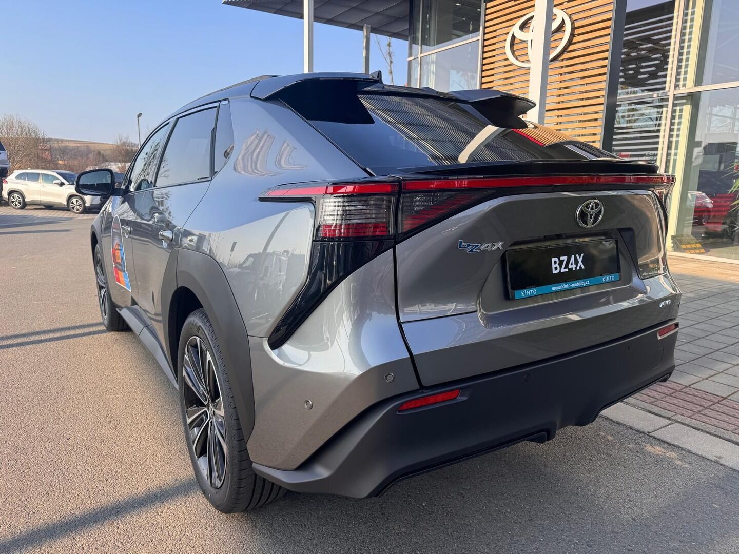 Toyota bZ4X, Executive - fotka 6