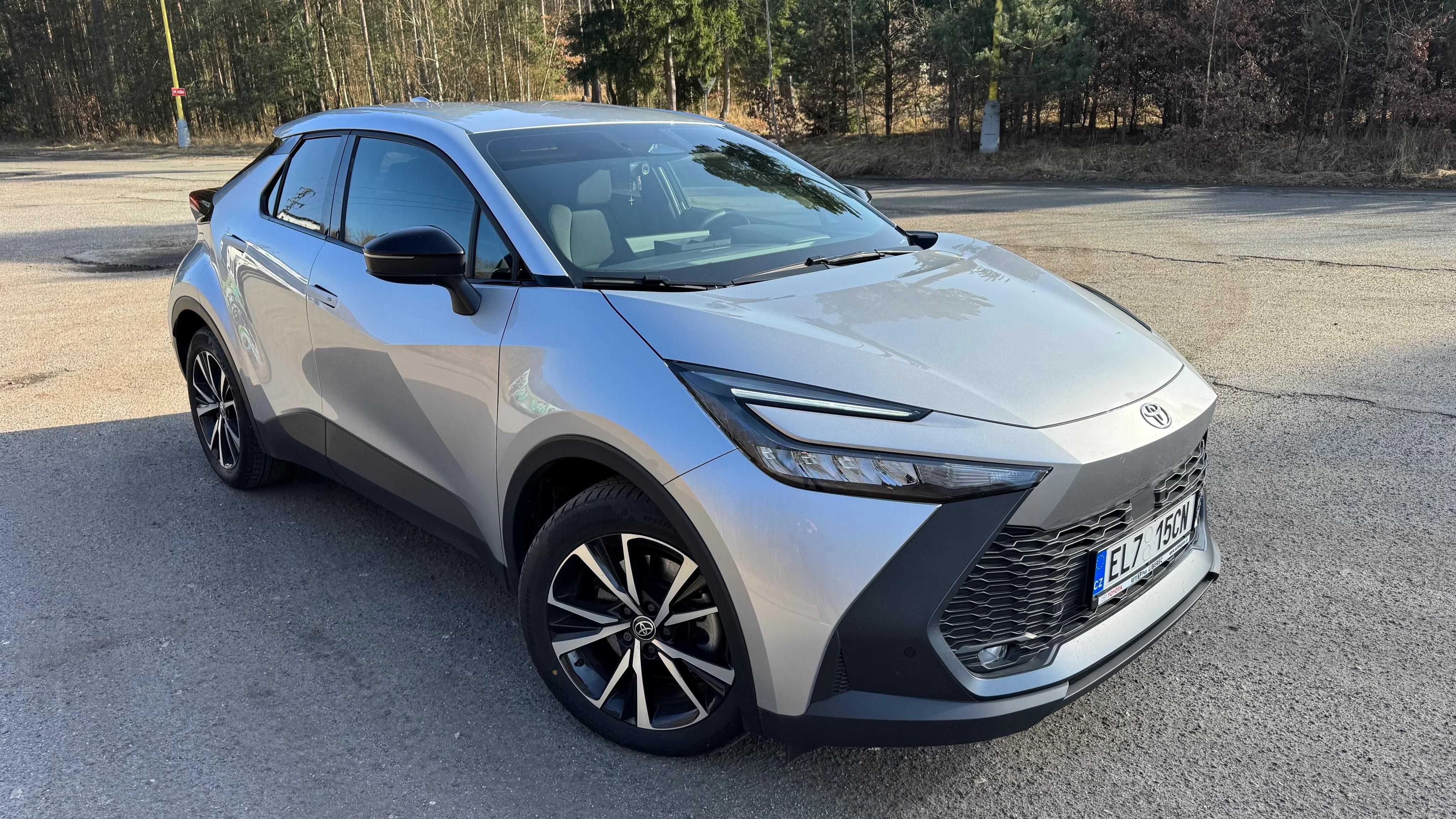 Toyota C-HR, 2.0l plug-in hybrid 223koni