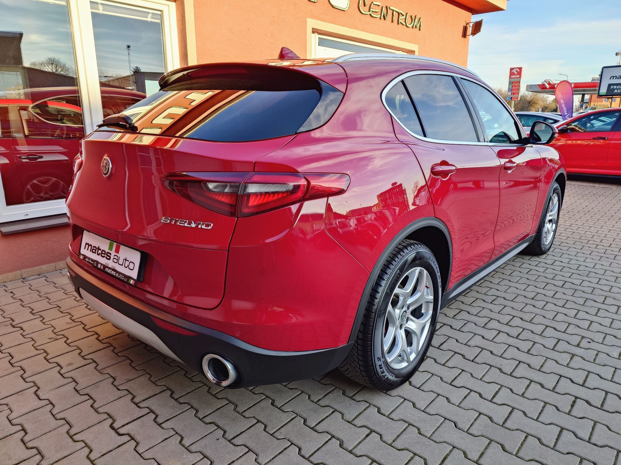 Alfa Romeo Stelvio, 2.2 JTDM Q4 Business 140 kW - fotka 6