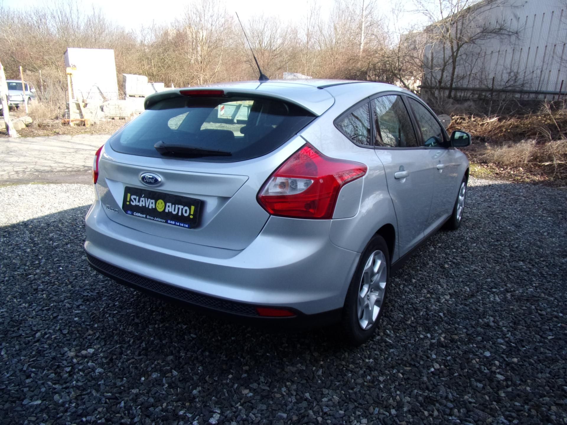 Ford Focus, 1.6 16V Ti-Vct 77kW  145 000KM - fotka 5