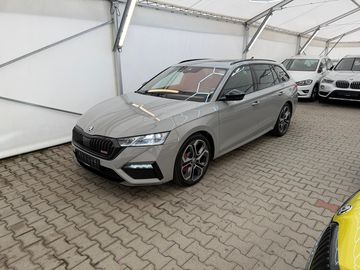 RS 2.0TSi,180kW,DSG,LED,Tažné