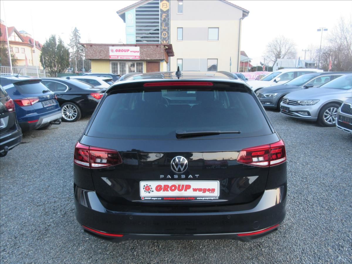 Volkswagen Passat, 2,0 TDI DSG Elegance - fotka 5
