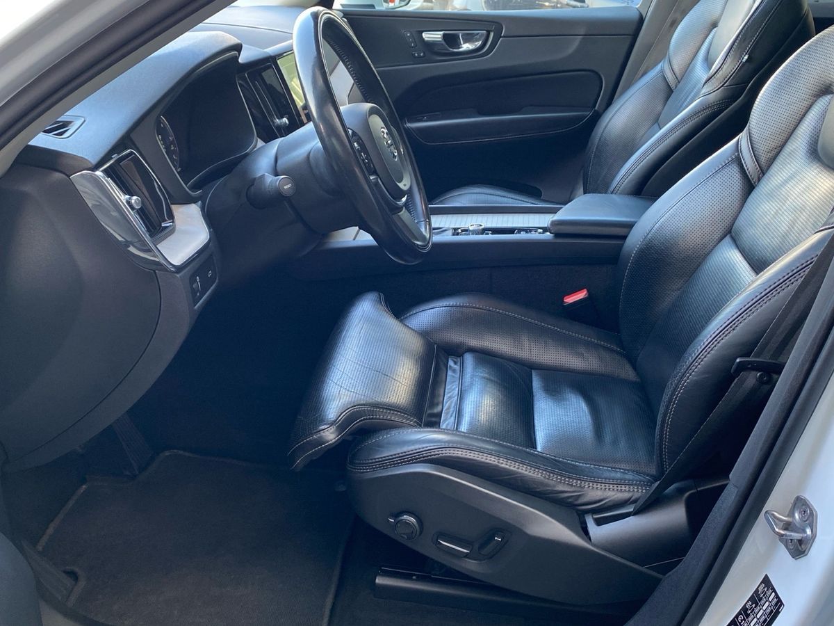 Volvo XC60, D4 AWD INSCRIPTION - fotka 5