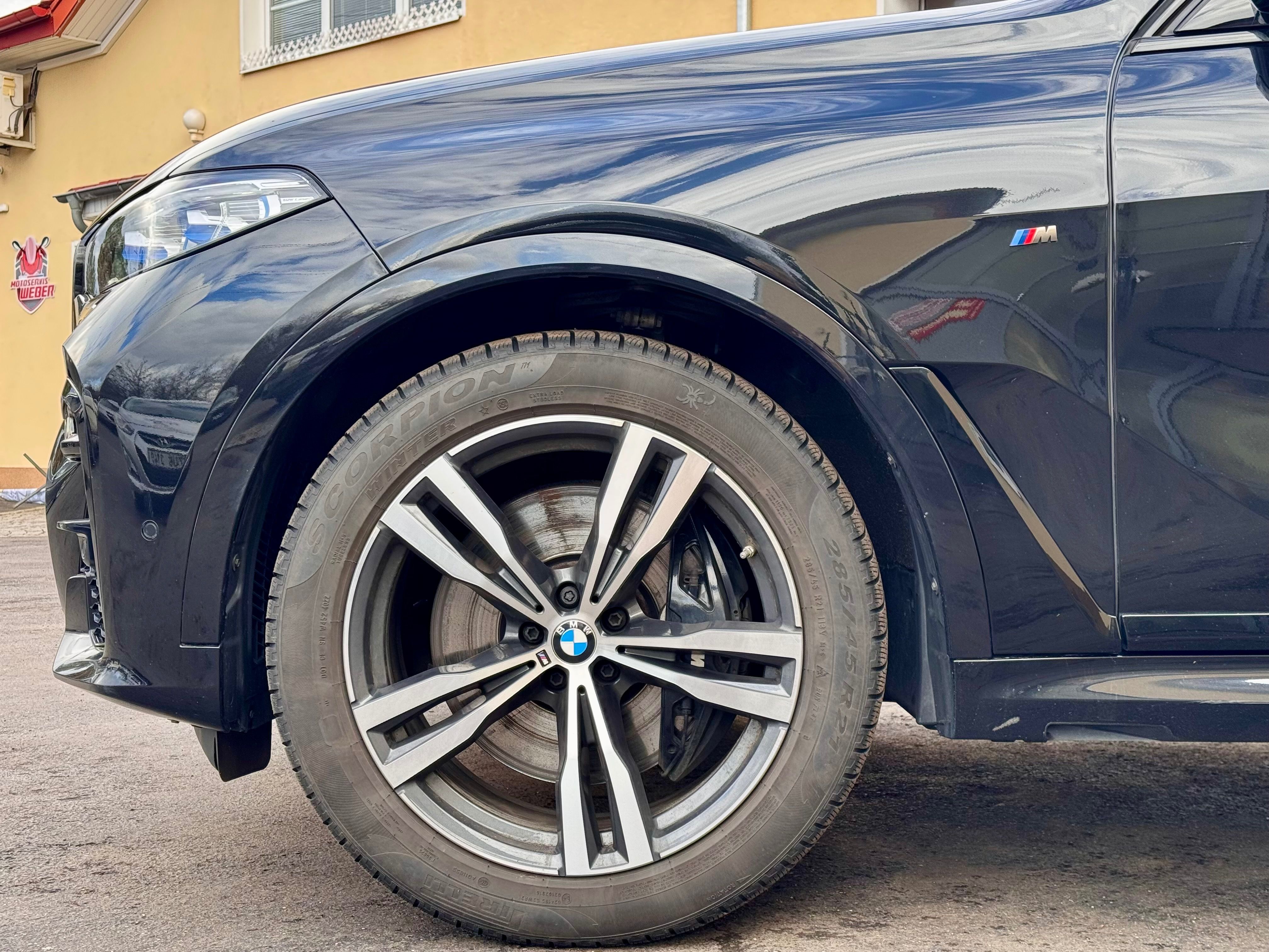 BMW X7, 4.4 M50i ČR DPH LASER PANO - fotka 3