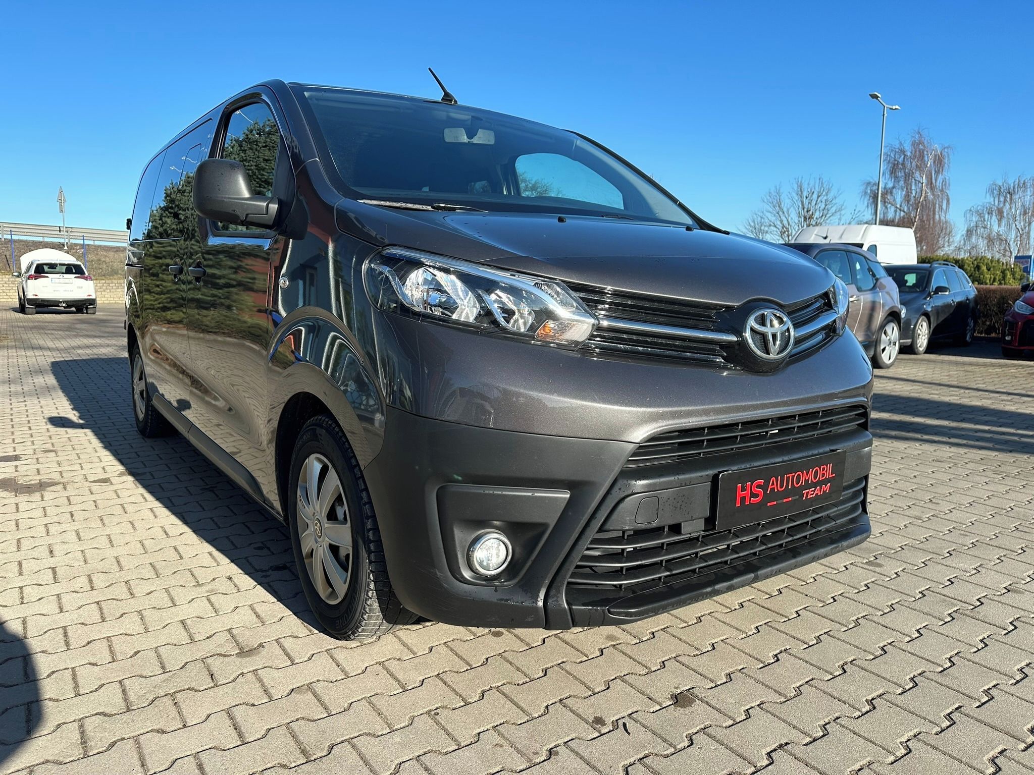 Toyota Proace Verso, 1,5 D-4D 88kW, 8 míst  ZÁRUKA - fotka 4