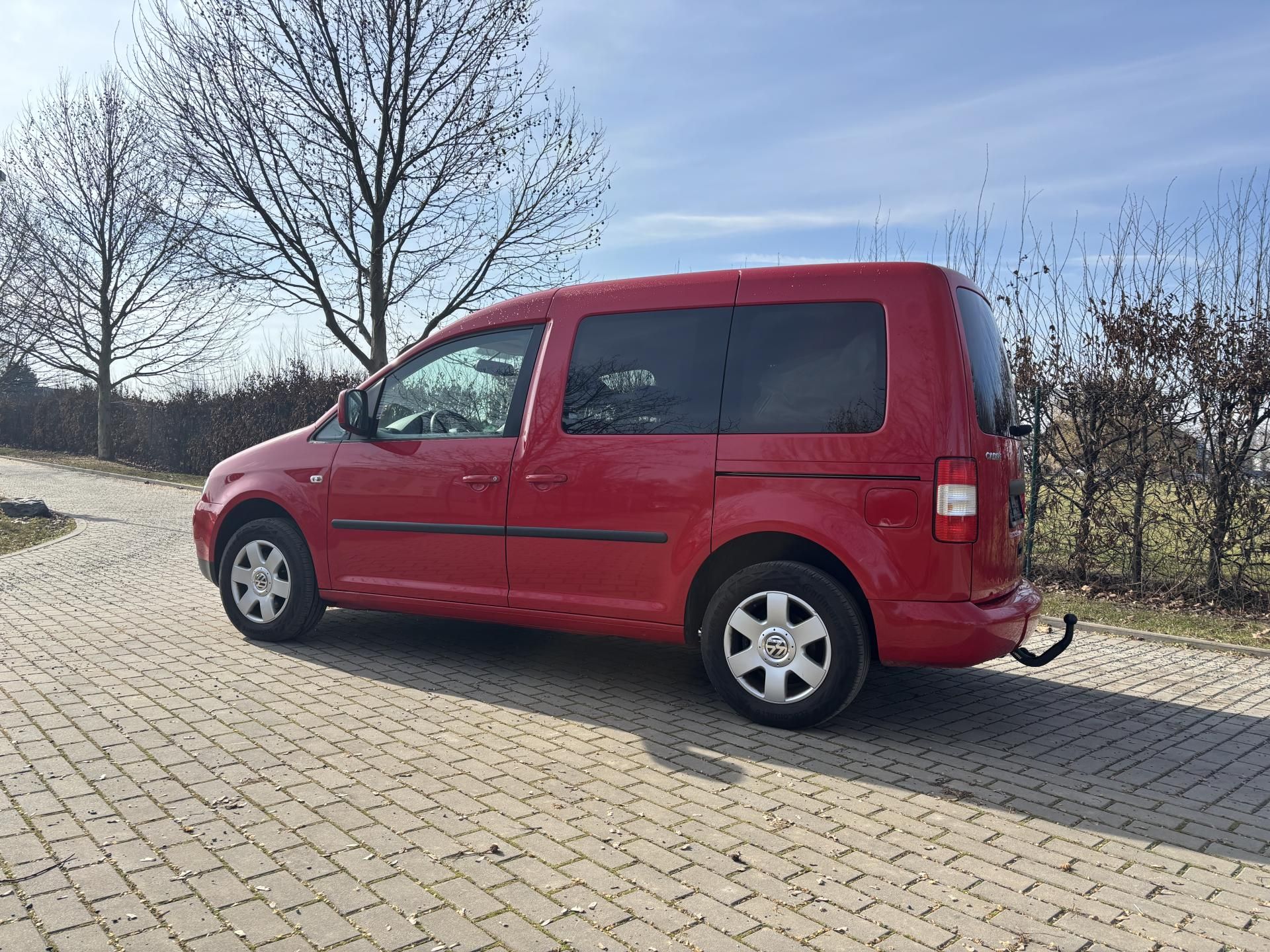 Volkswagen Caddy, 1.6 75kw Life 7 míst - fotka 5