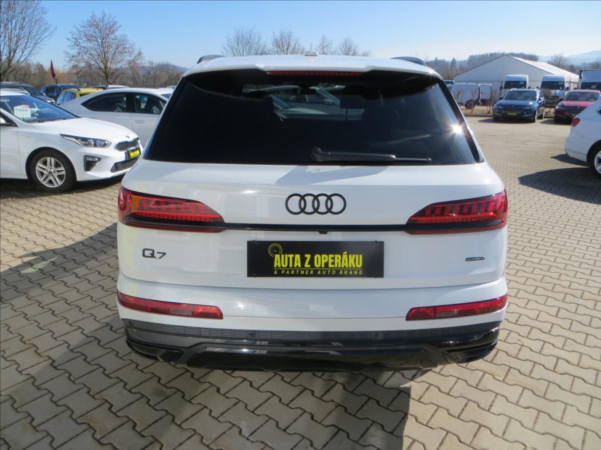 Audi Q7, 3,0 TDI 210kW quattro S-line - fotka 6