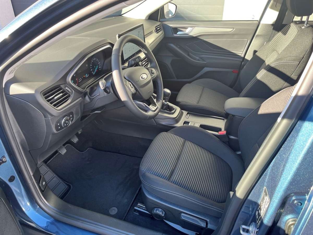 Ford Focus, Titanium, 92kW, 6MP, ČR, tažné - fotka 6