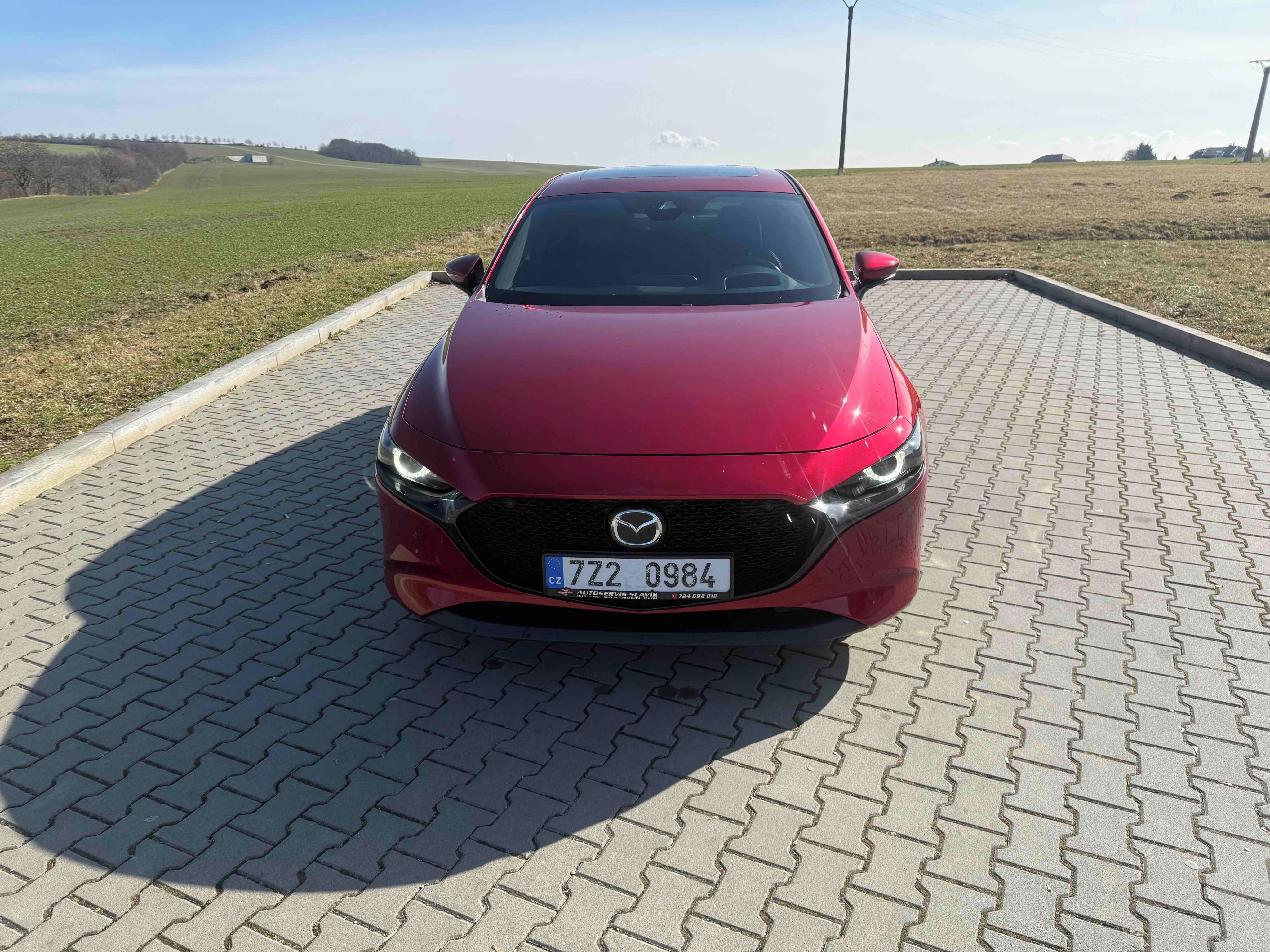 Mazda 3 - fotka 2