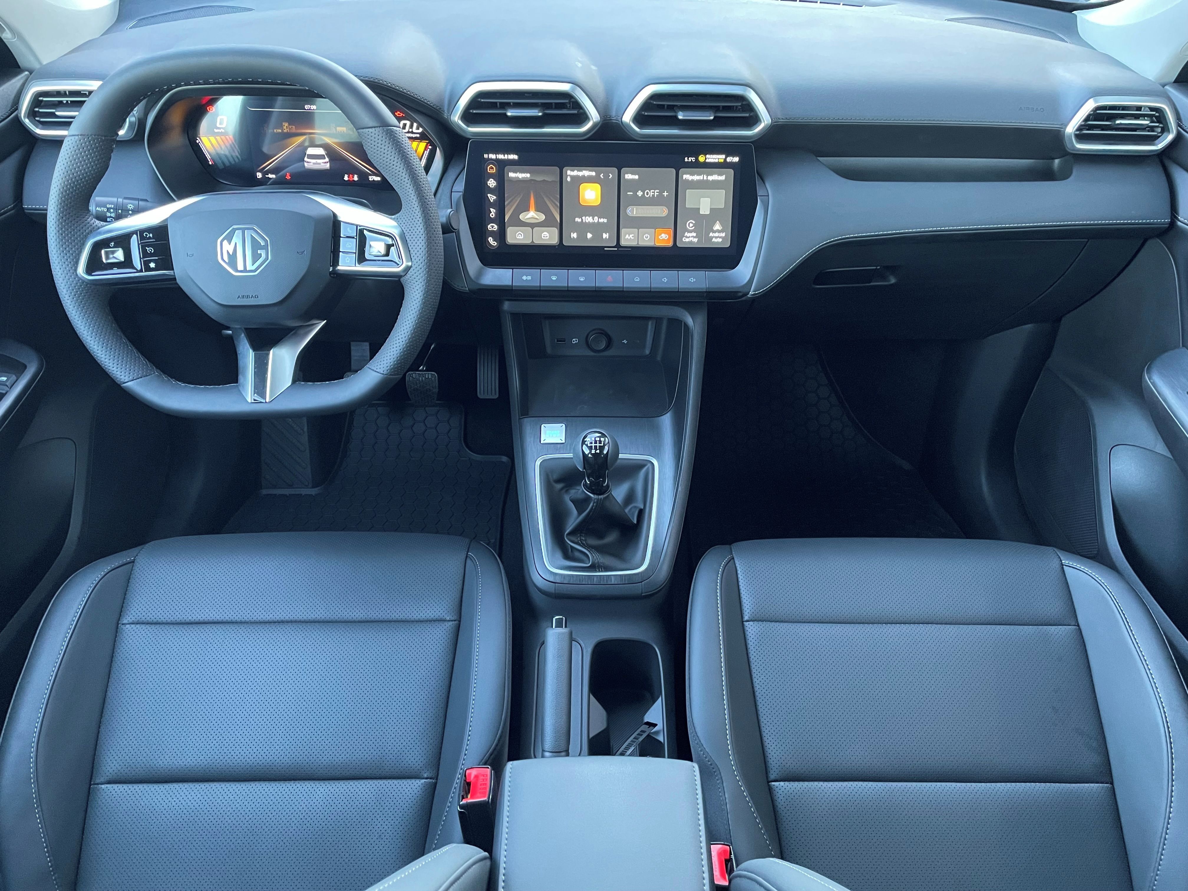 MG ZS, 1.5 5M ELEGANCE SPRING EDITION - fotka 6
