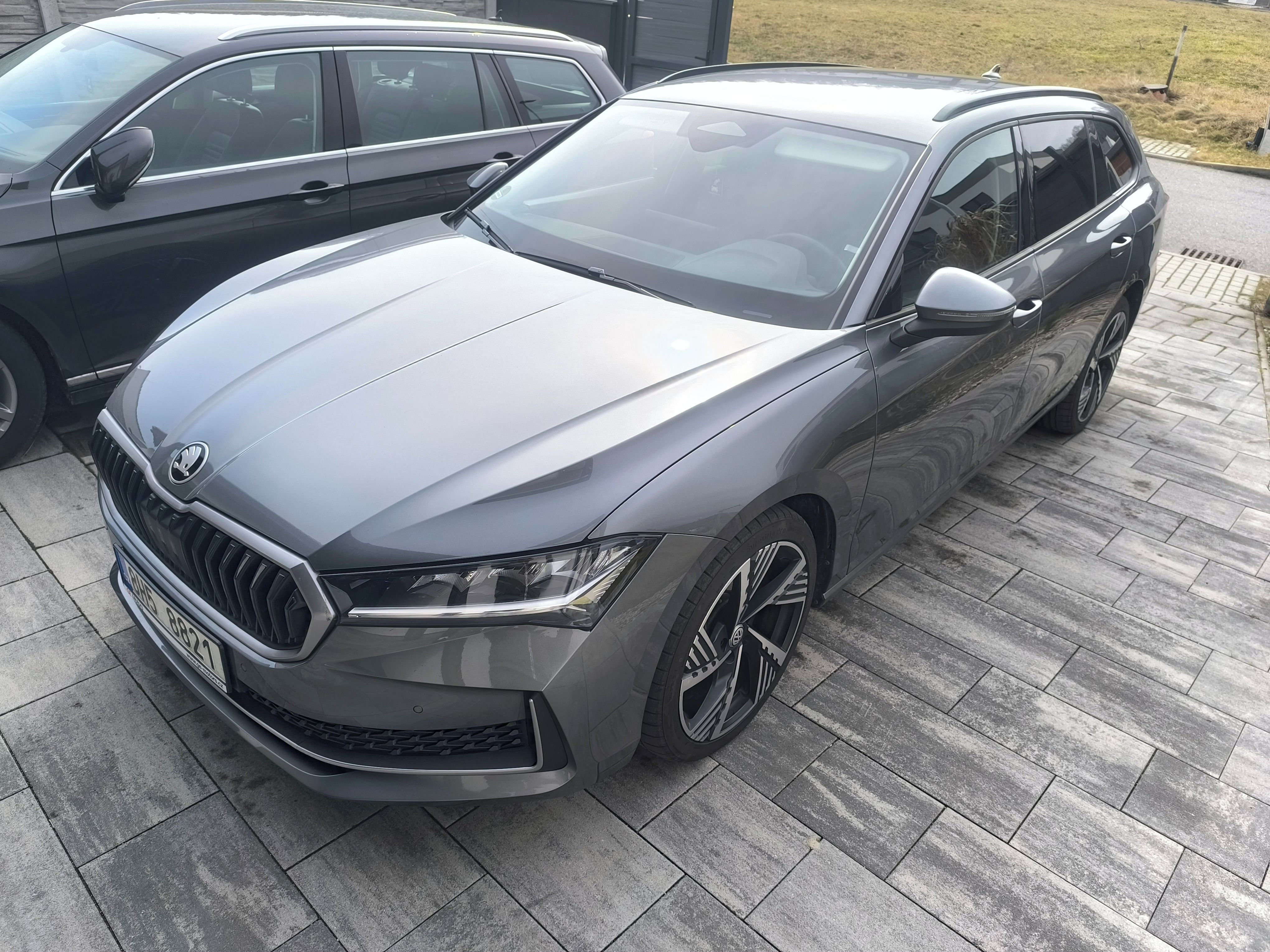 Škoda Superb, -DPH,KRÁSNÝ,CZ,VÝBAVA,MASÁŽE - fotka 2