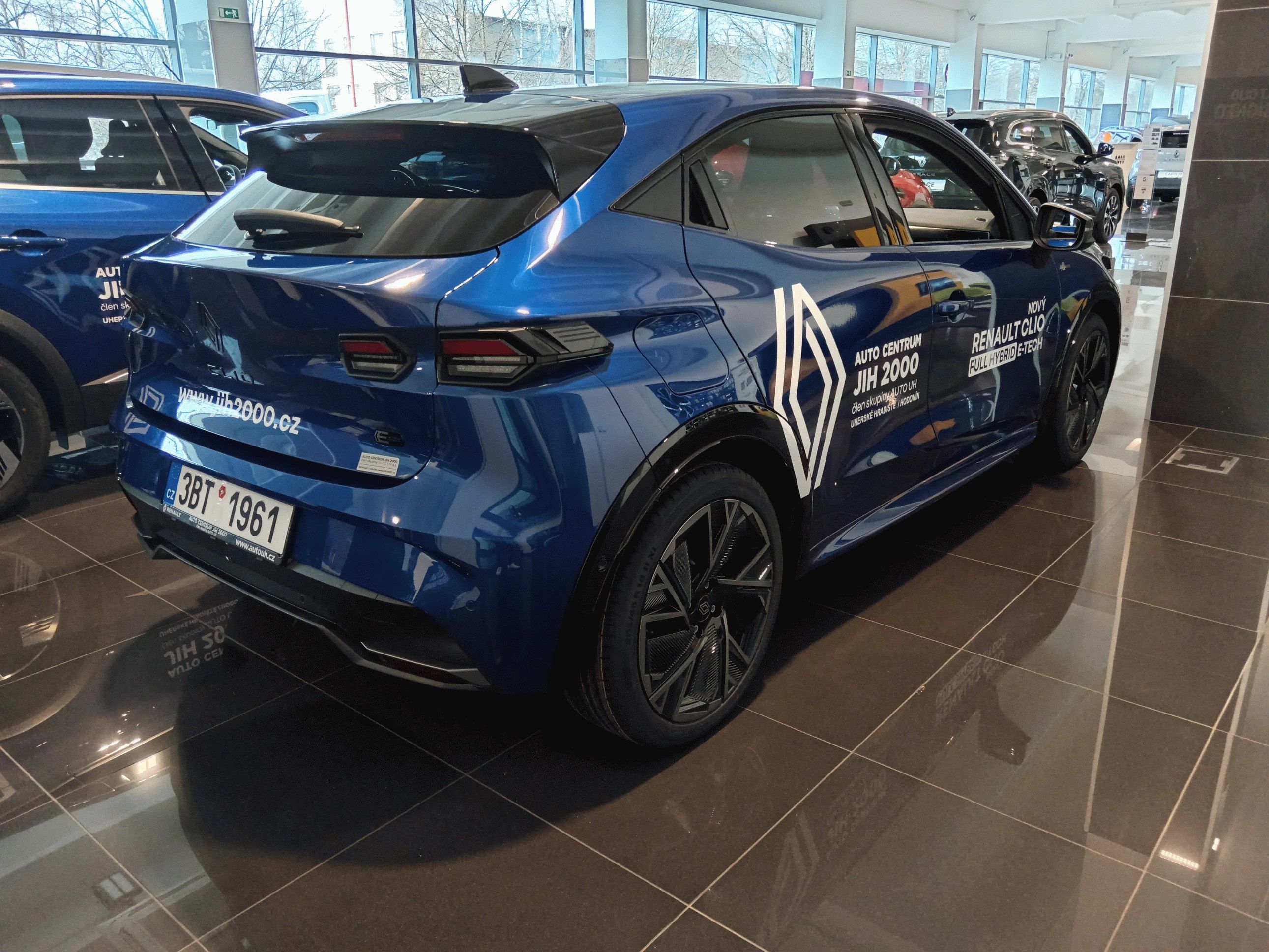 Renault Clio, esprit Alpine full hybrid E-Te - fotka 2