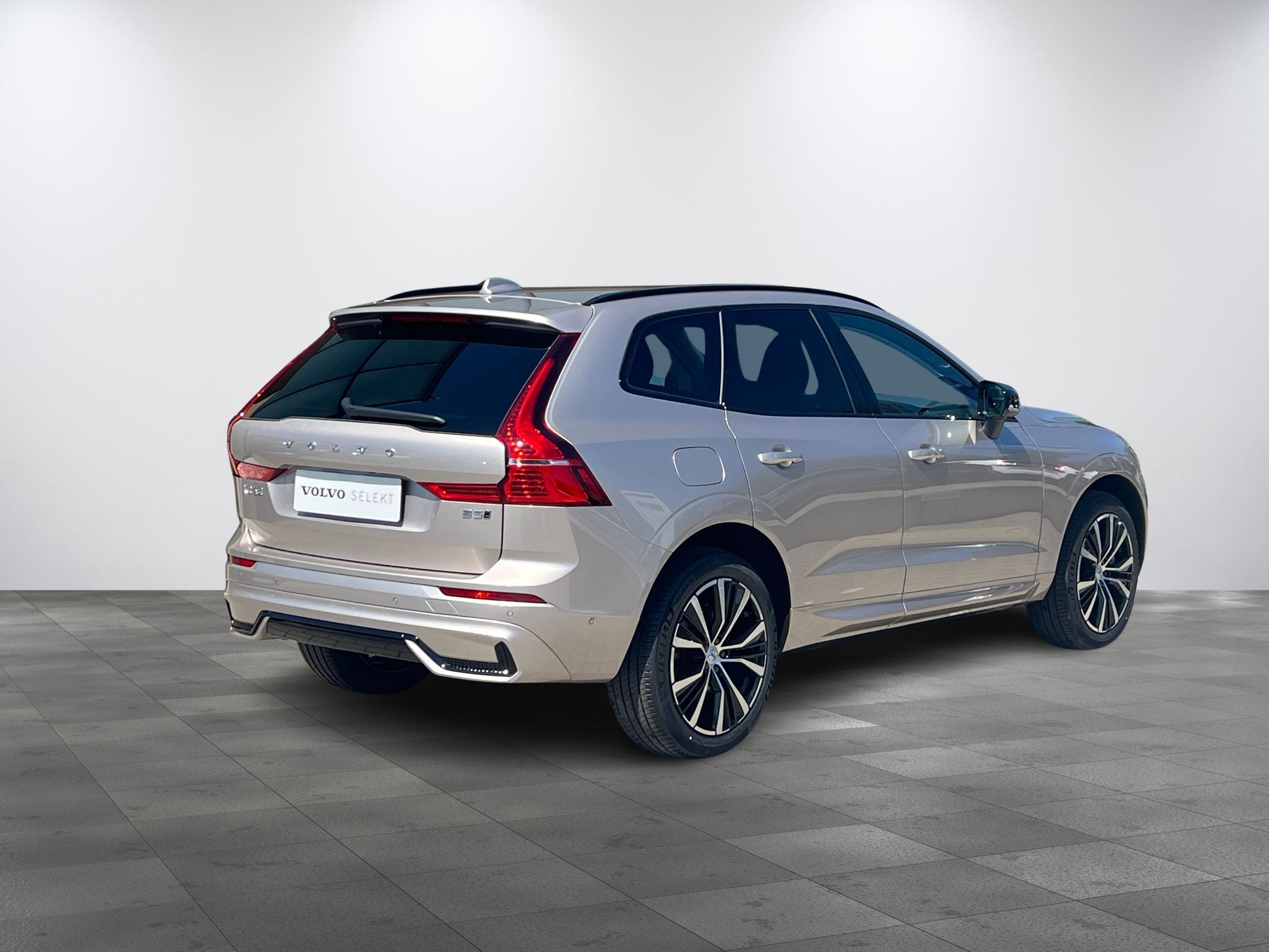 Volvo XC60, Plus B5 AWD 360, ACC,BLIS - fotka 3
