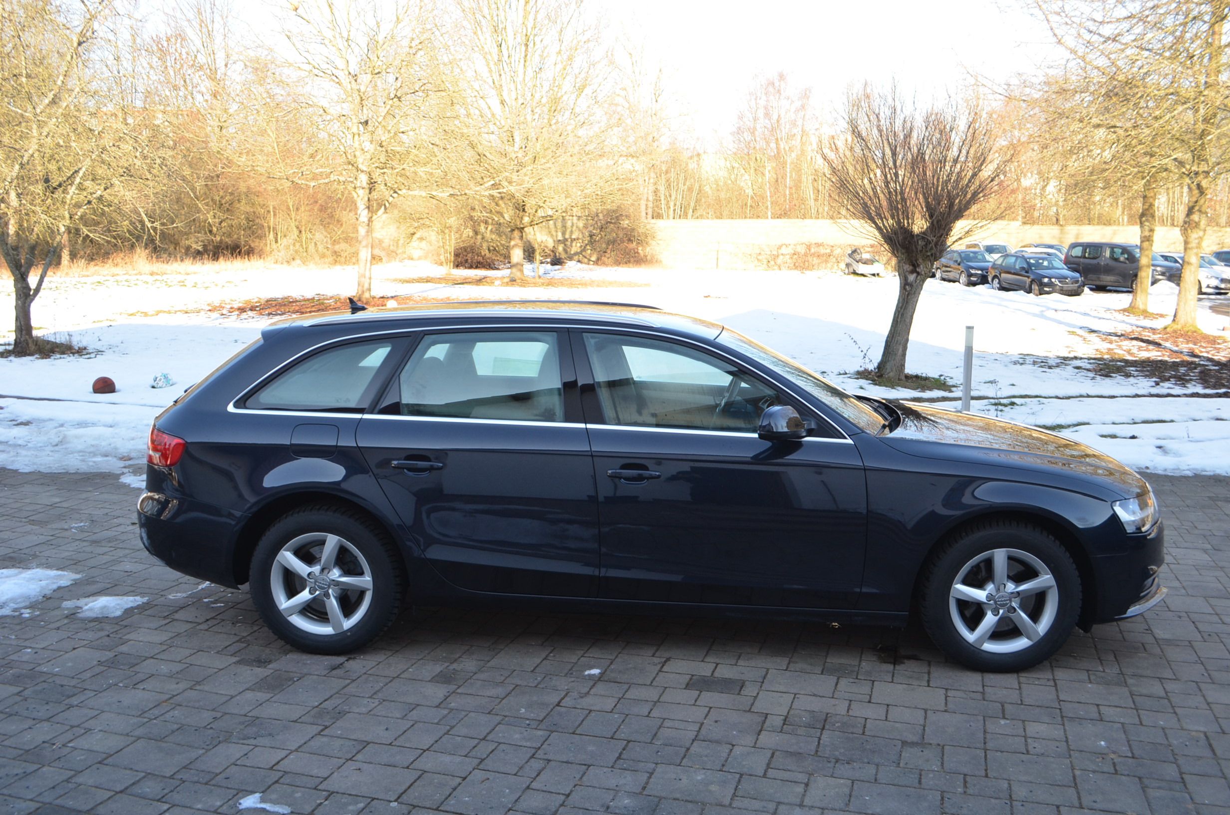 Audi A4 Avant, 2.0TDI 150 PS AUT*TOP STAV* - fotka 4