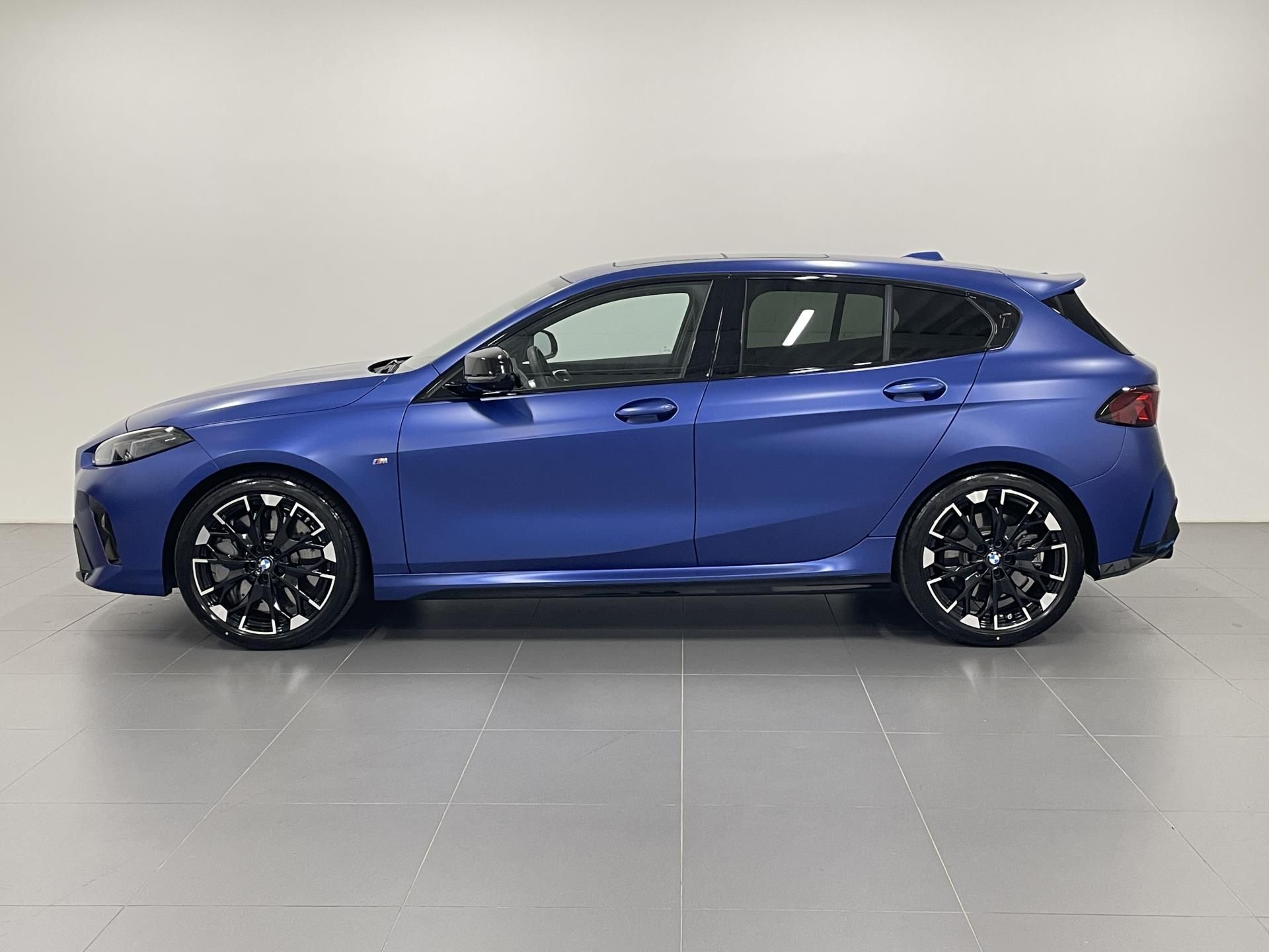 BMW Řada 1, M135i xDrive M PRO Harman - fotka 3