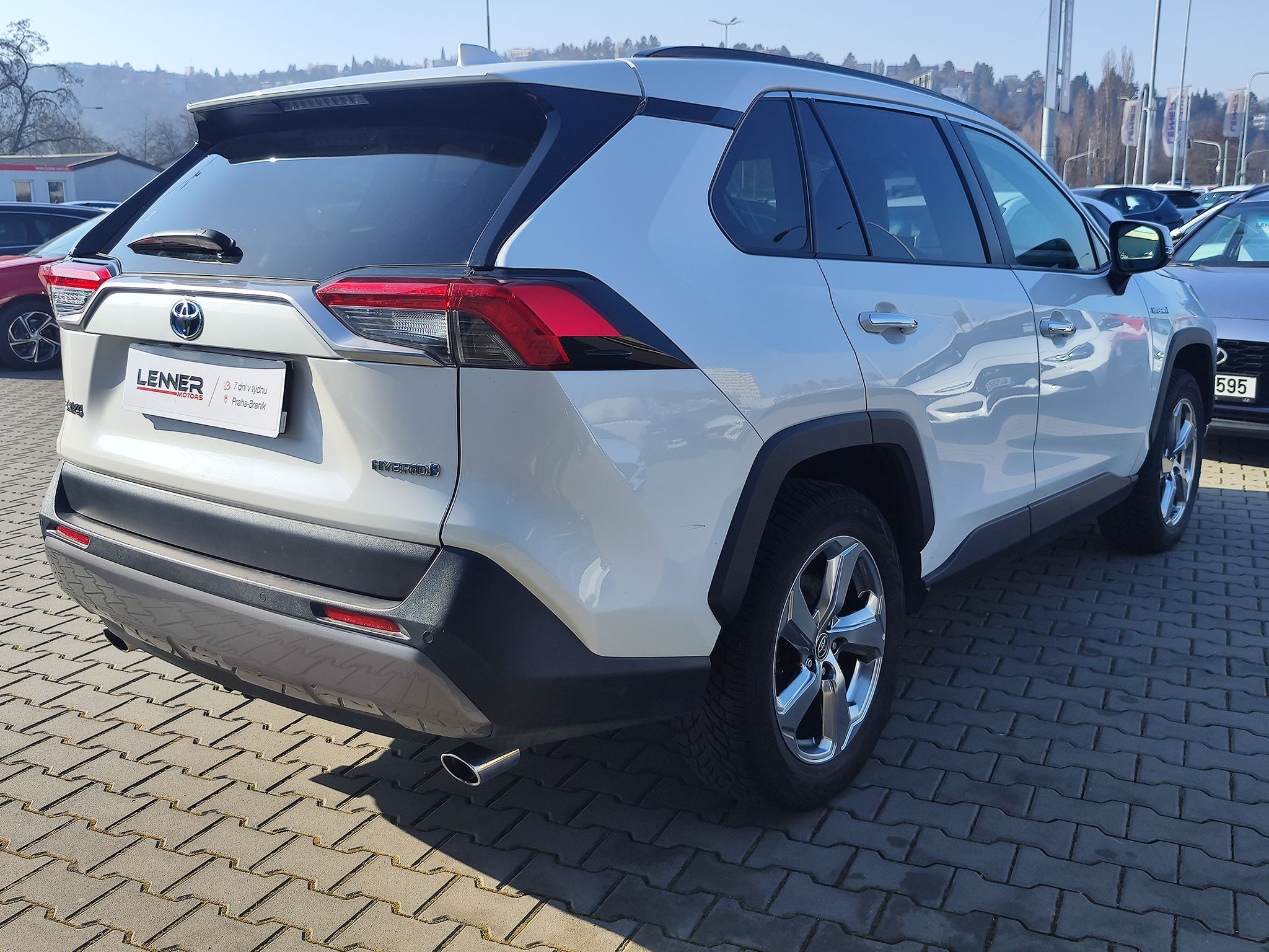 Toyota Rav4, 2.5 HEV/163kW Executive e-CVT - fotka 5