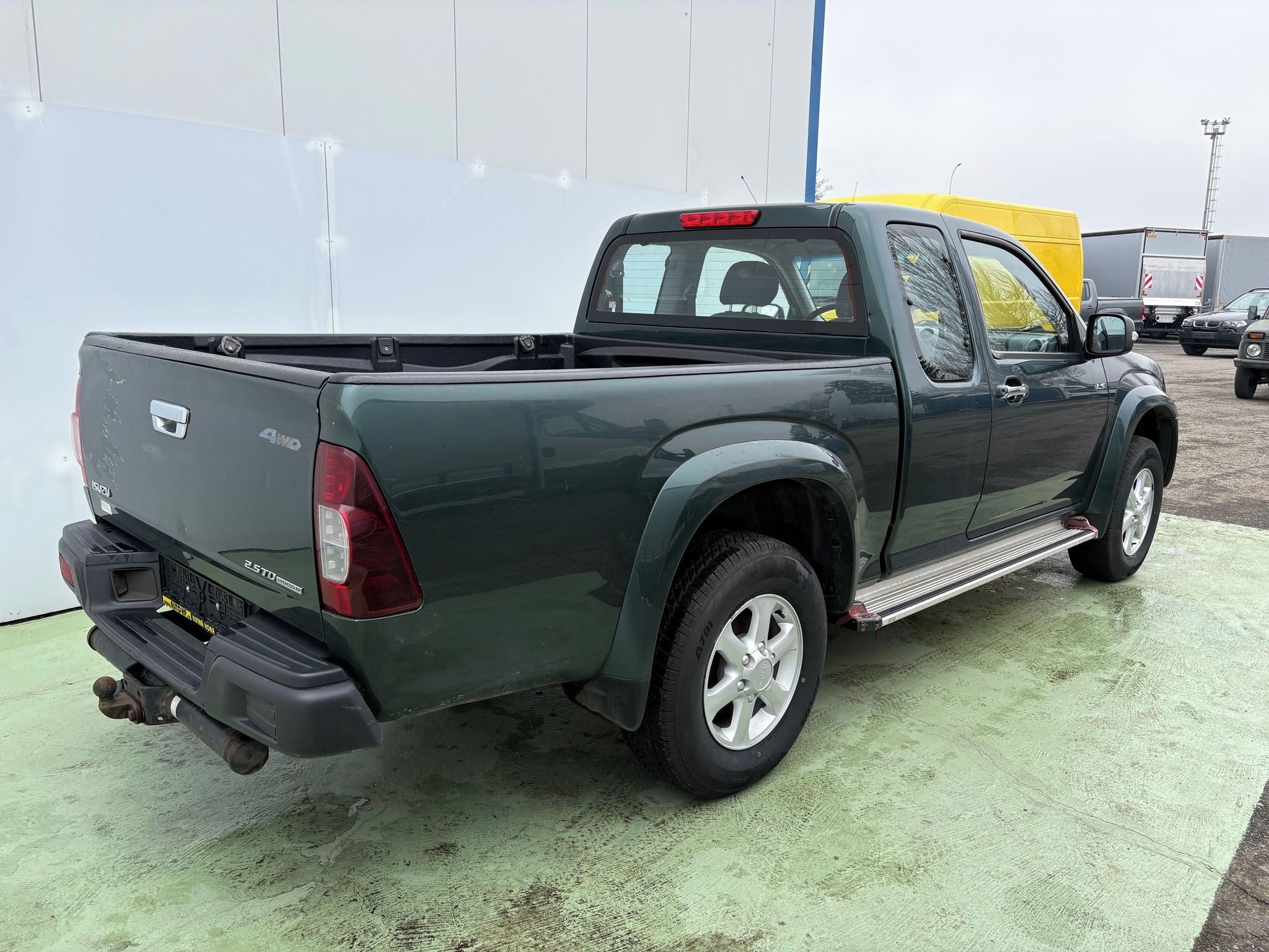 Isuzu D-Max, 2.5, 100kW, 4x4, Tažné - fotka 2