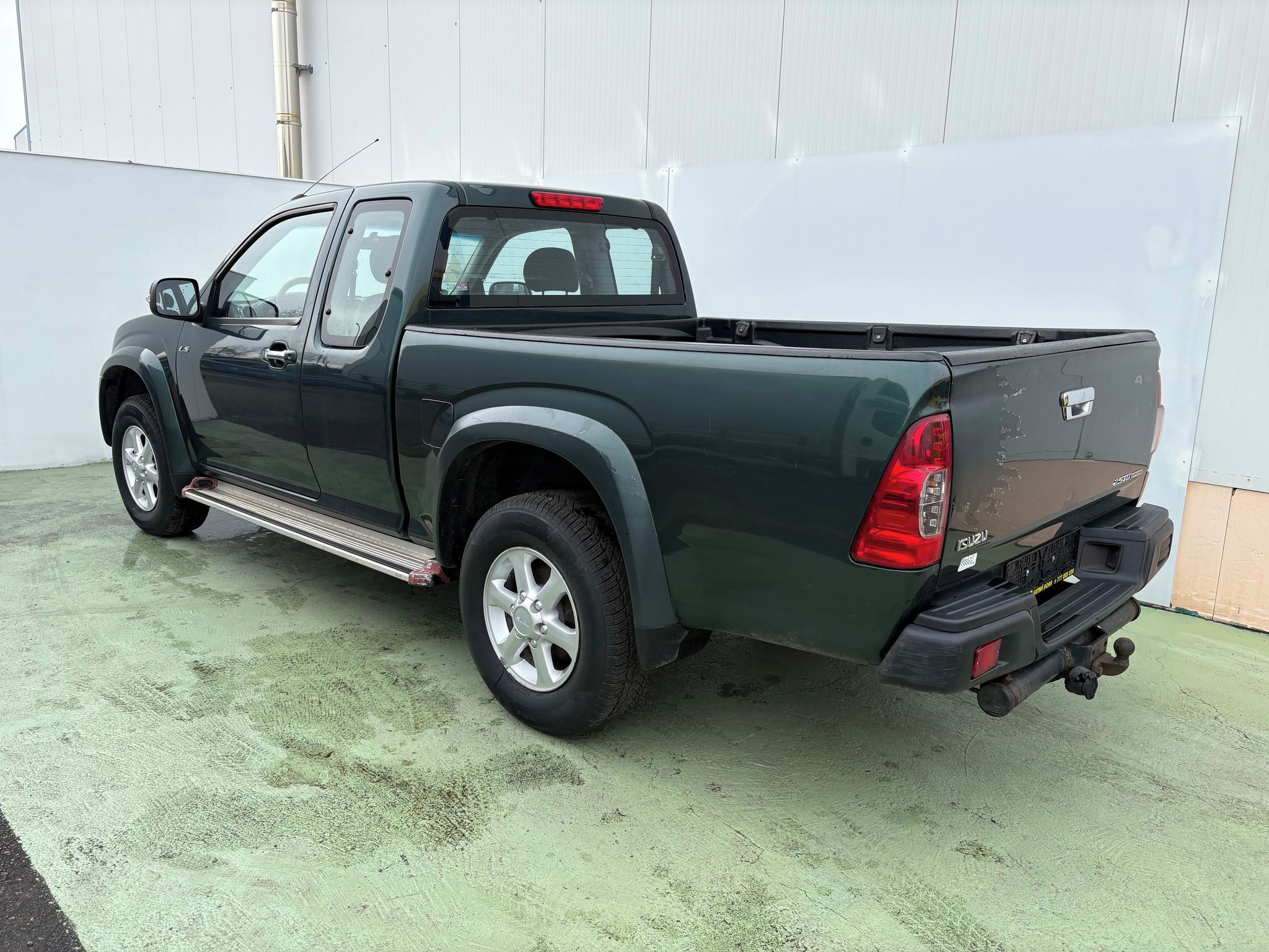Isuzu D-Max, 2.5, 100kW, 4x4, Tažné - fotka 4