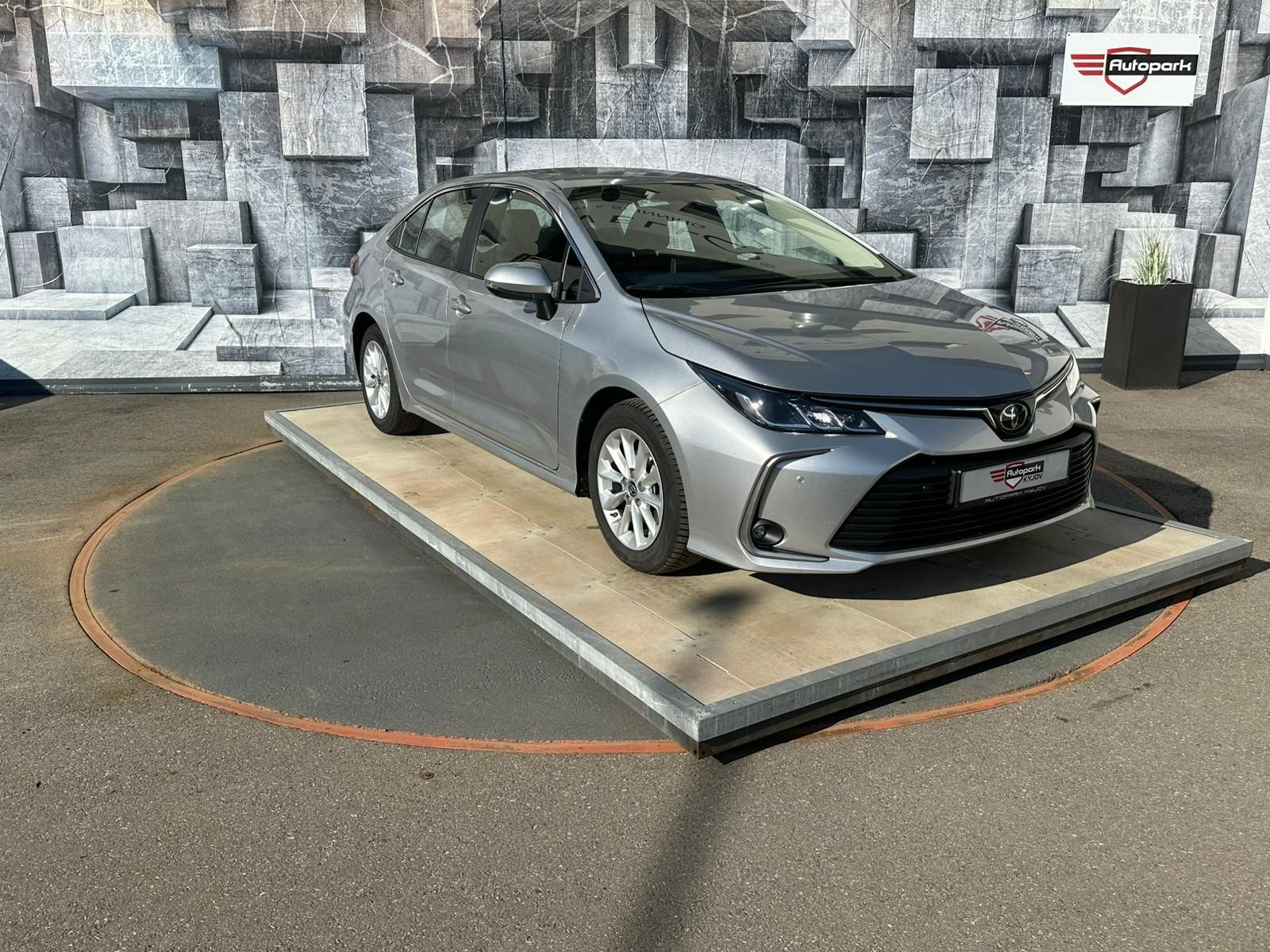 Toyota Corolla, 1.5VVTi,92KW,VYHŘ.SEDADLA,TEMP