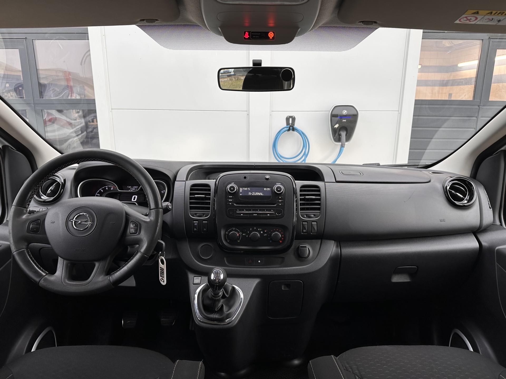 Opel Vivaro, 1.6BiTurbo L1H1, 8Míst, Tažné - fotka 6