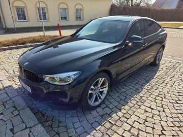 320d xDrive M paket GT, KAMERA