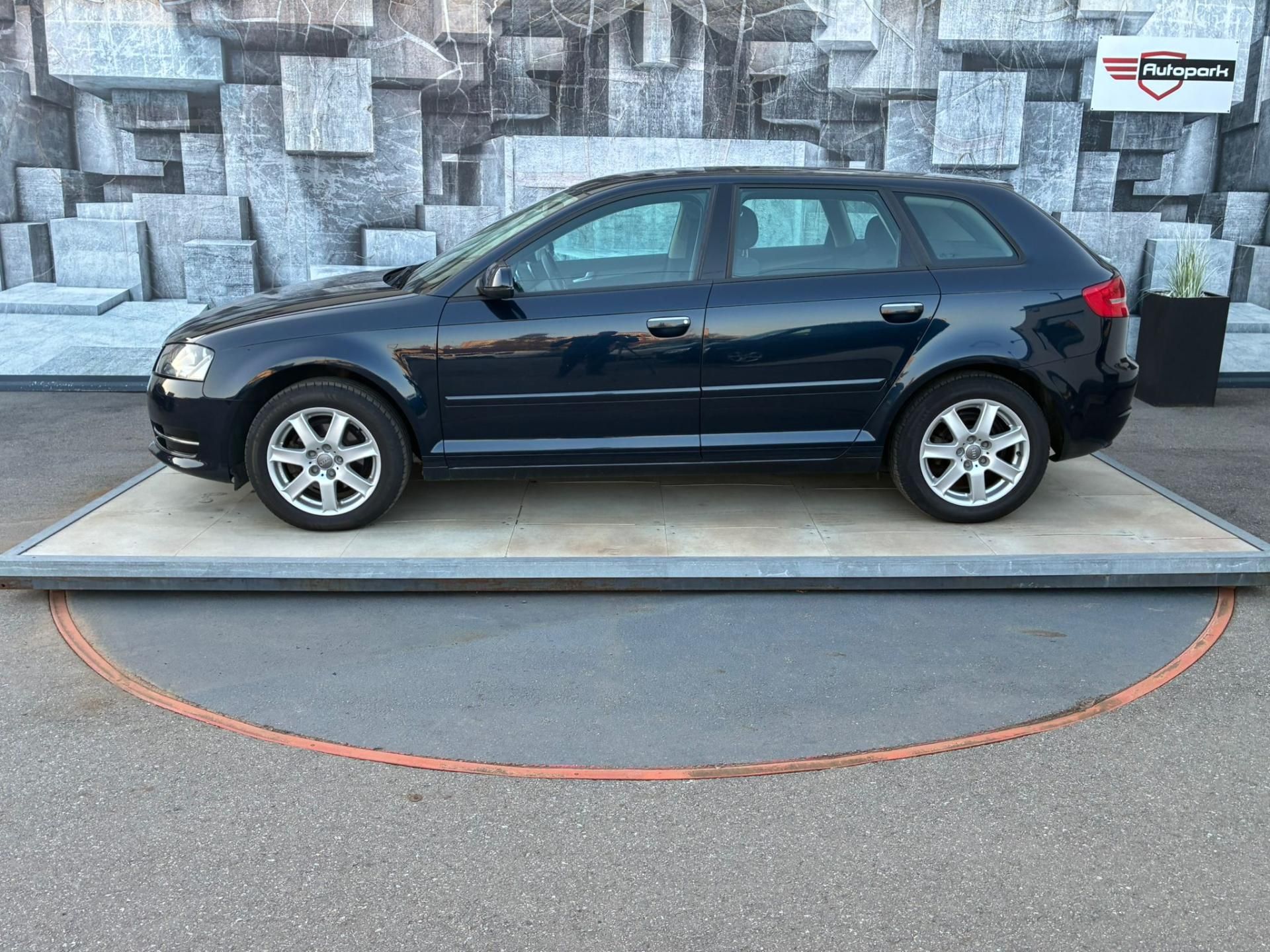 Audi A3, 1.2TSi, 77KW, VYHŘ. SED.,TEMP. - fotka 4