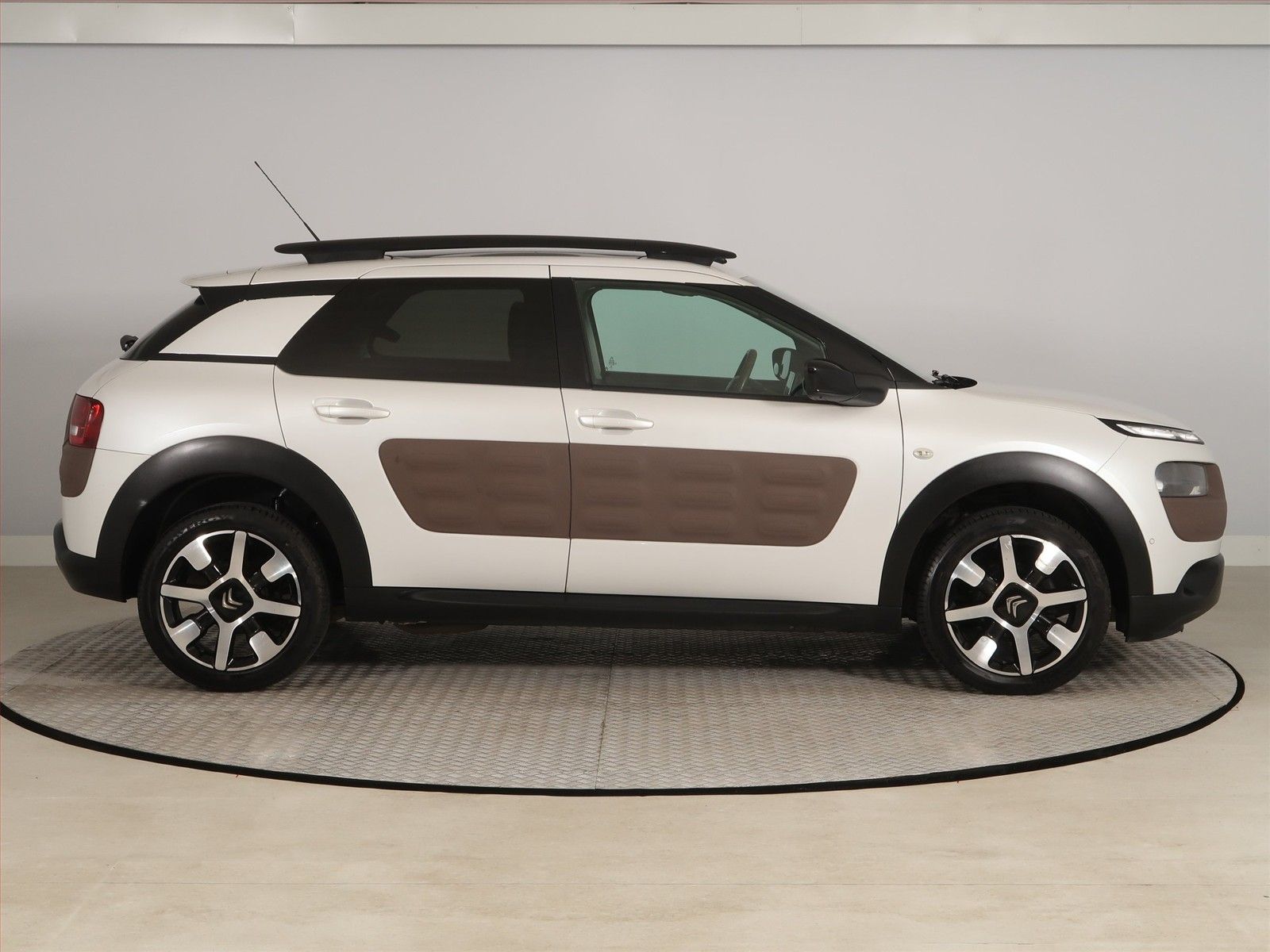 Citroën C4 Cactus, 1.2 PureTech, NOVÁ CENA - fotka 6