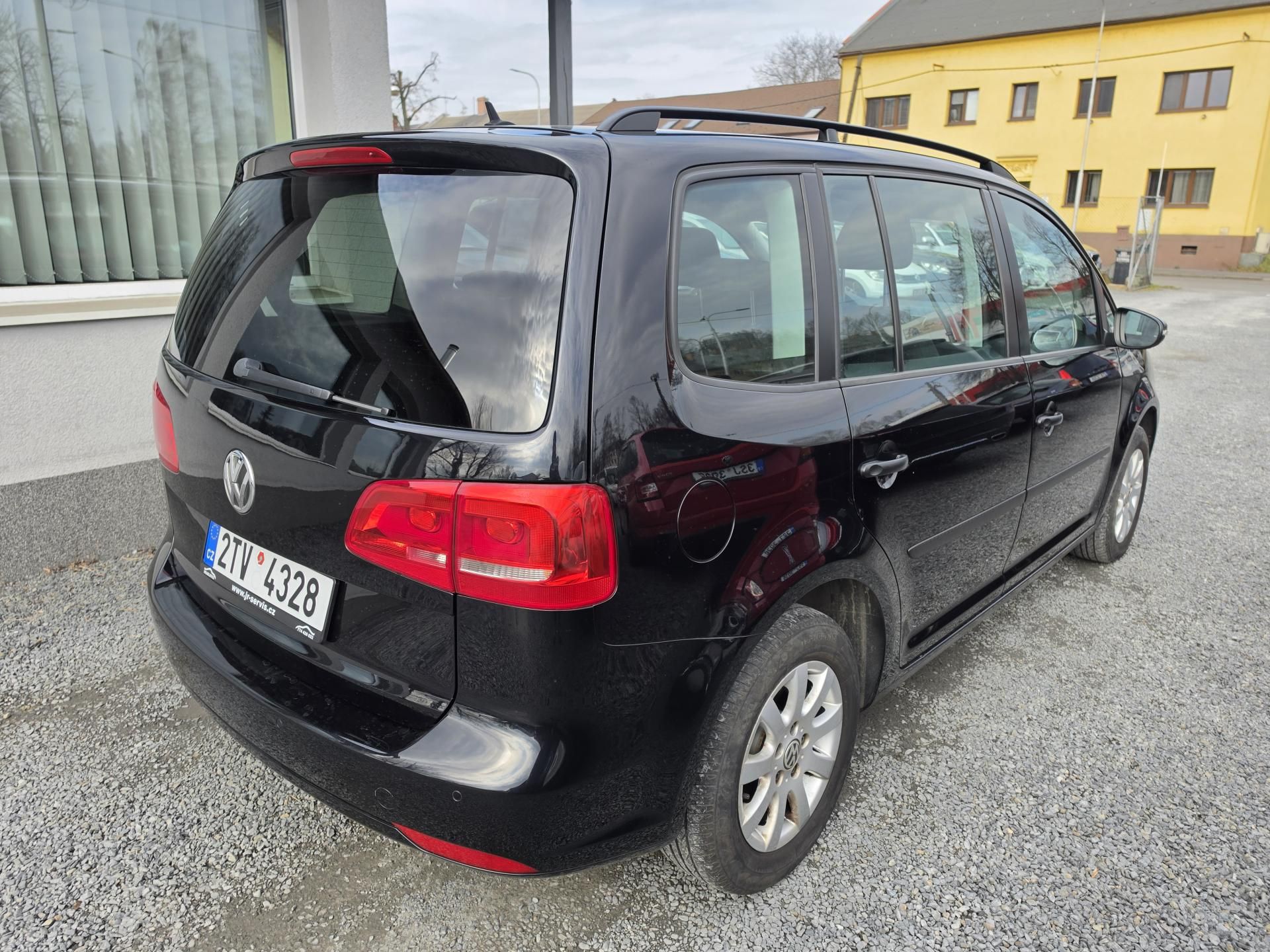 Volkswagen Touran, 1.6 TDI 7MIST DSG - fotka 4