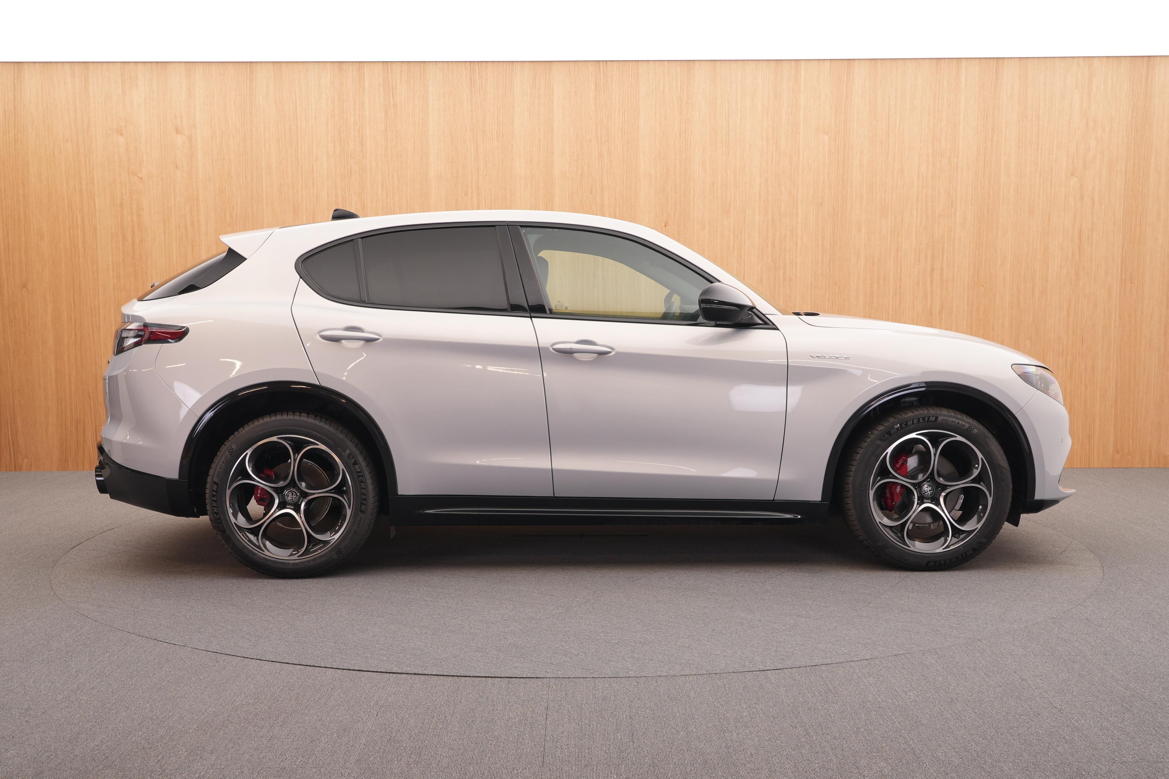 Alfa Romeo Stelvio, Veloce 2.2 JTDm Q4 AT8 - fotka 5