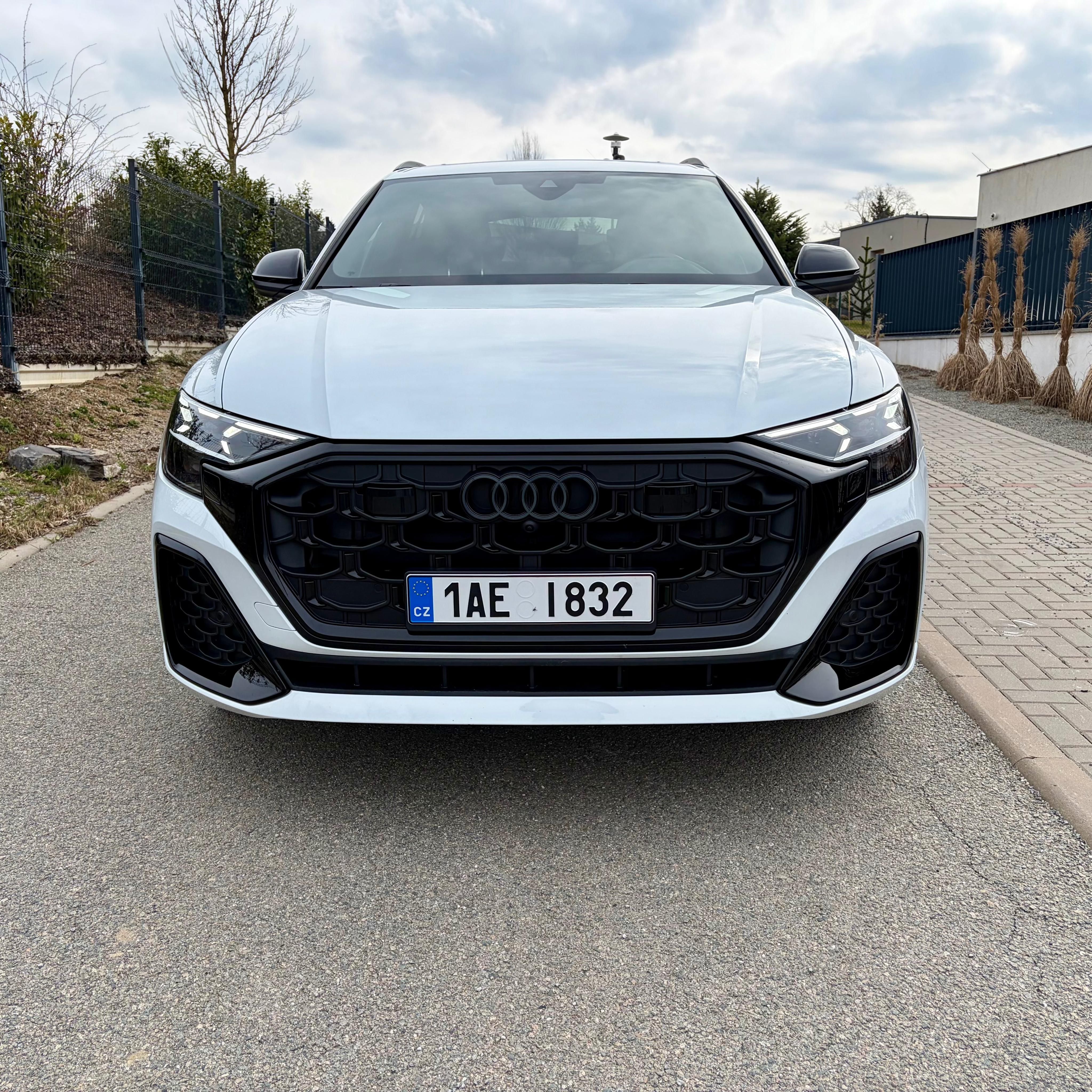 Audi Q8, NEZ.TOP,N.NAP,TZ,DPH,LASER - fotka 2