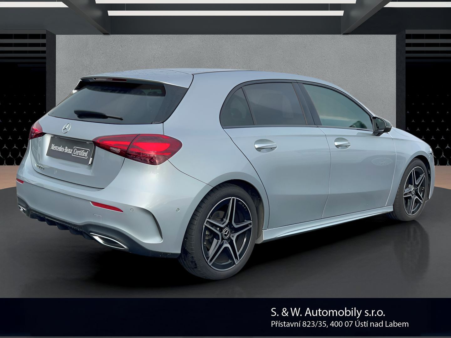 Mercedes-Benz Třídy A, A 200d AMG line - fotka 5