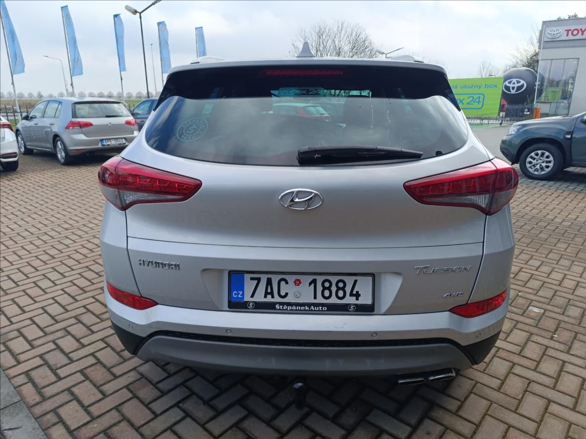 Hyundai Tucson, 2,0 CRDi 4x4 Style Plus - fotka 6