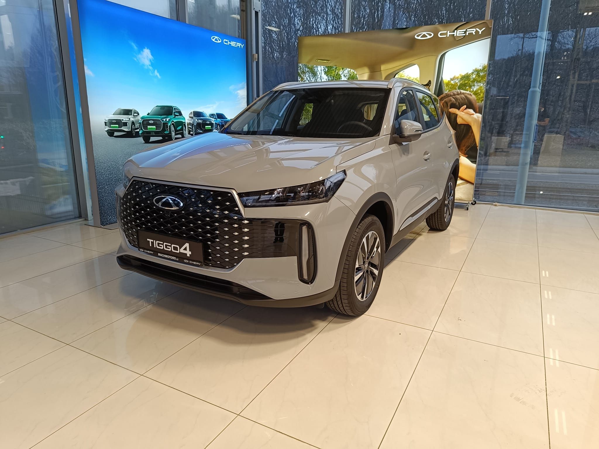 Chery Tiggo 4 HEV, COMFORT 1.5 IDHE HEV - fotka 3