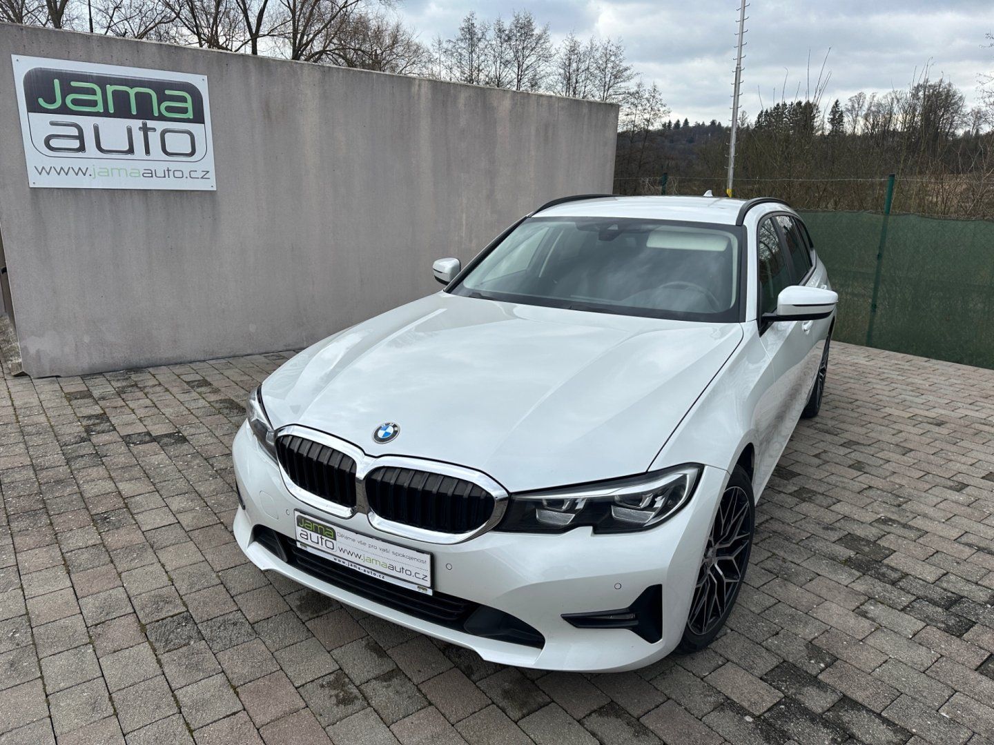 BMW Řada 3, 320d 140kW X-Drive AT TAŽNÉ