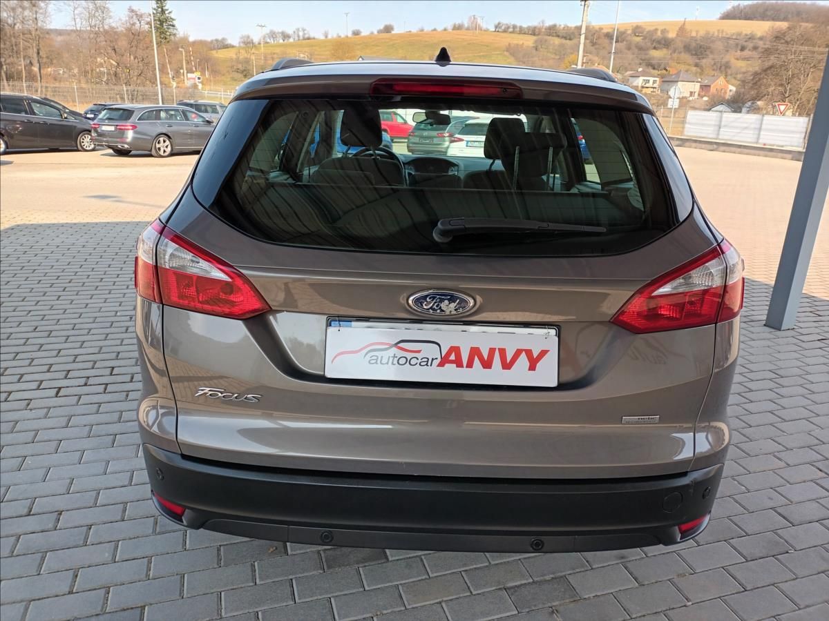 Ford Focus, 1,0 EcoBoost-92kW,KLIMA,PARKIN - fotka 6