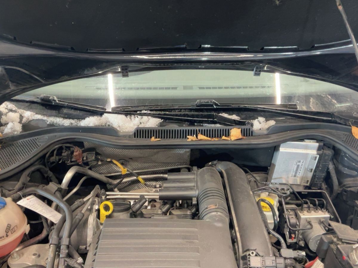Volkswagen Polo, 1.2 Tsi 66 KW ROZVODY ŘEMEN - fotka 4